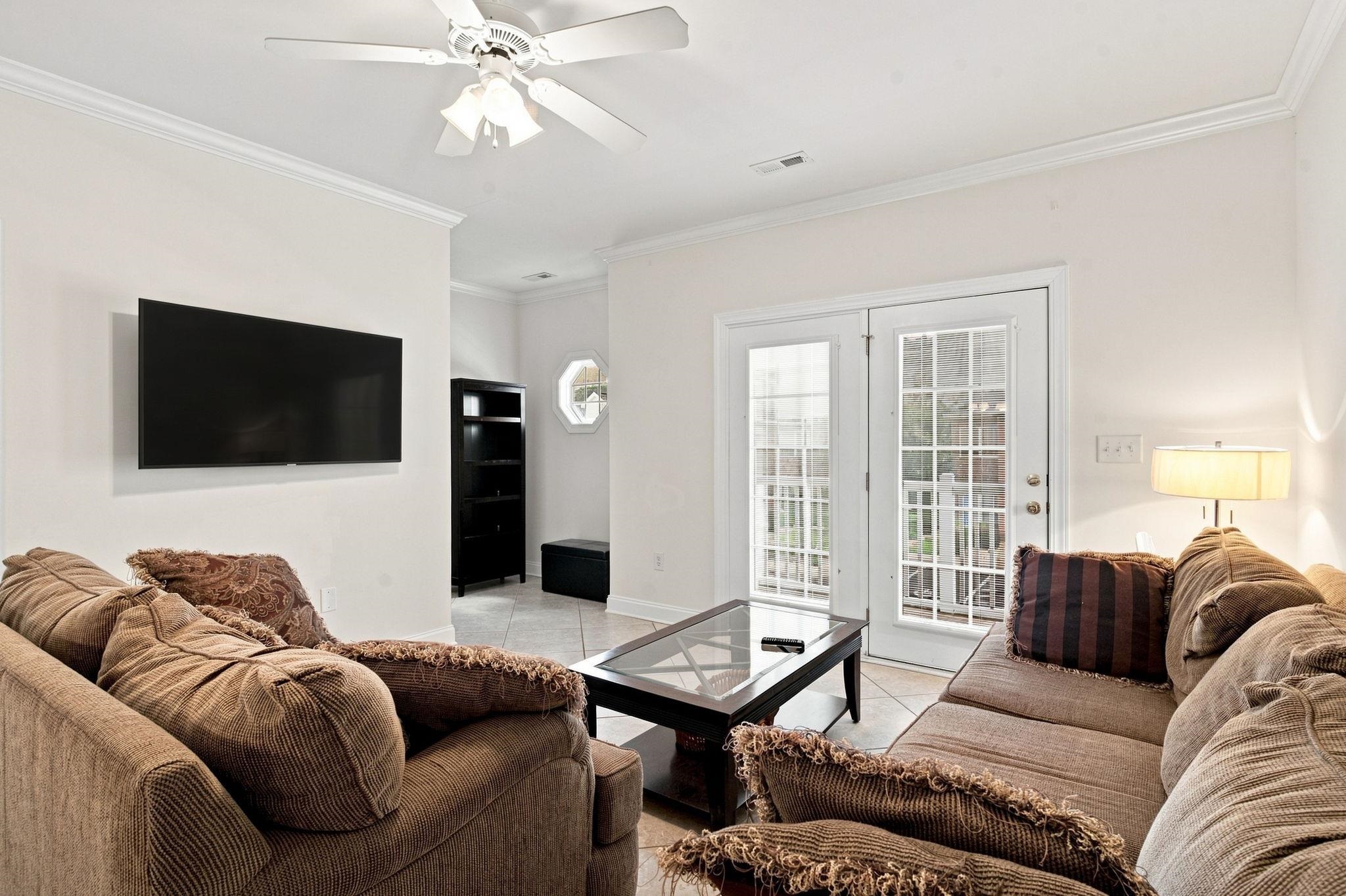 2037 Silvercrest Dr. Property Photo 13