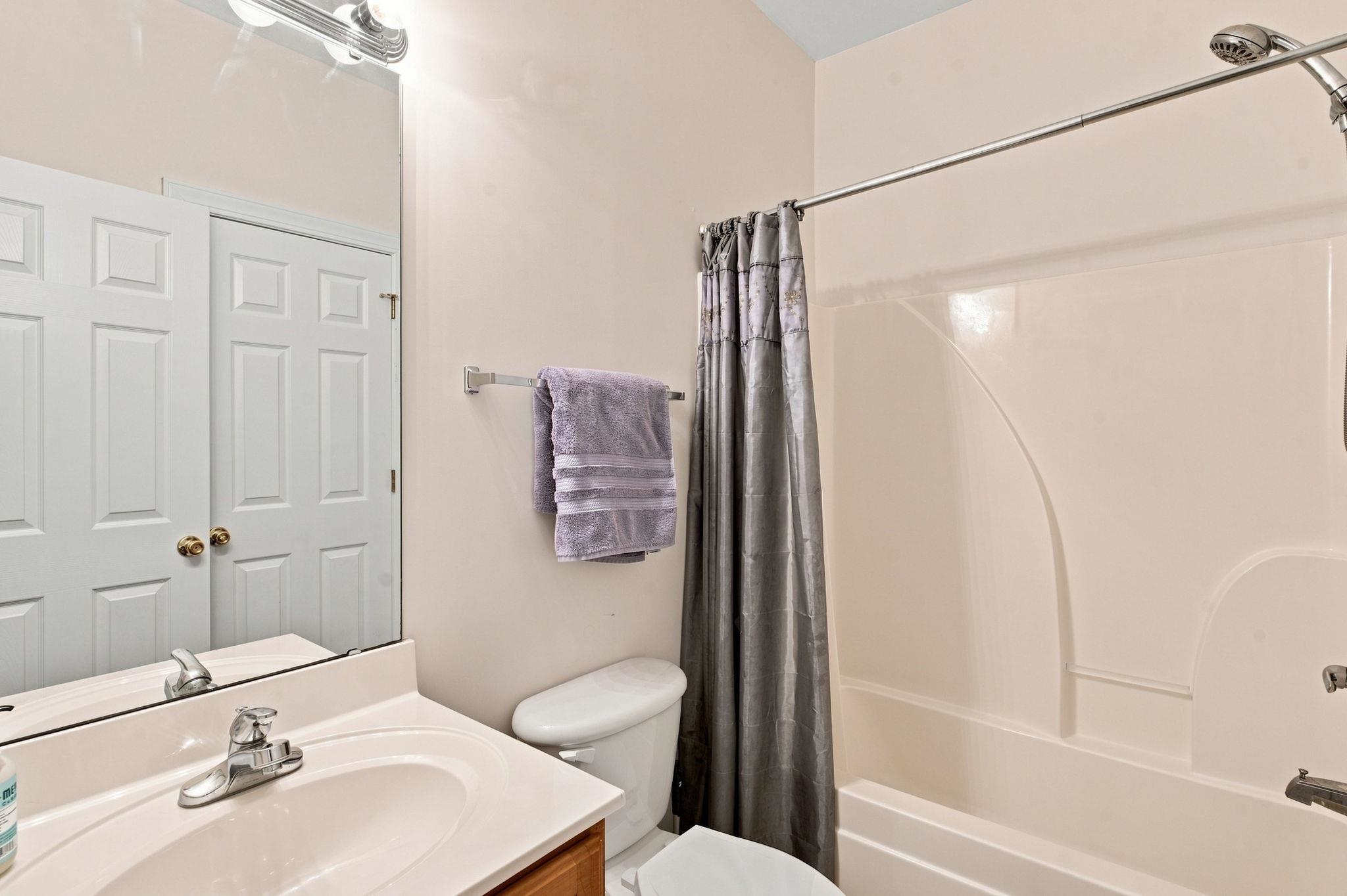 2037 Silvercrest Dr. Property Photo 19
