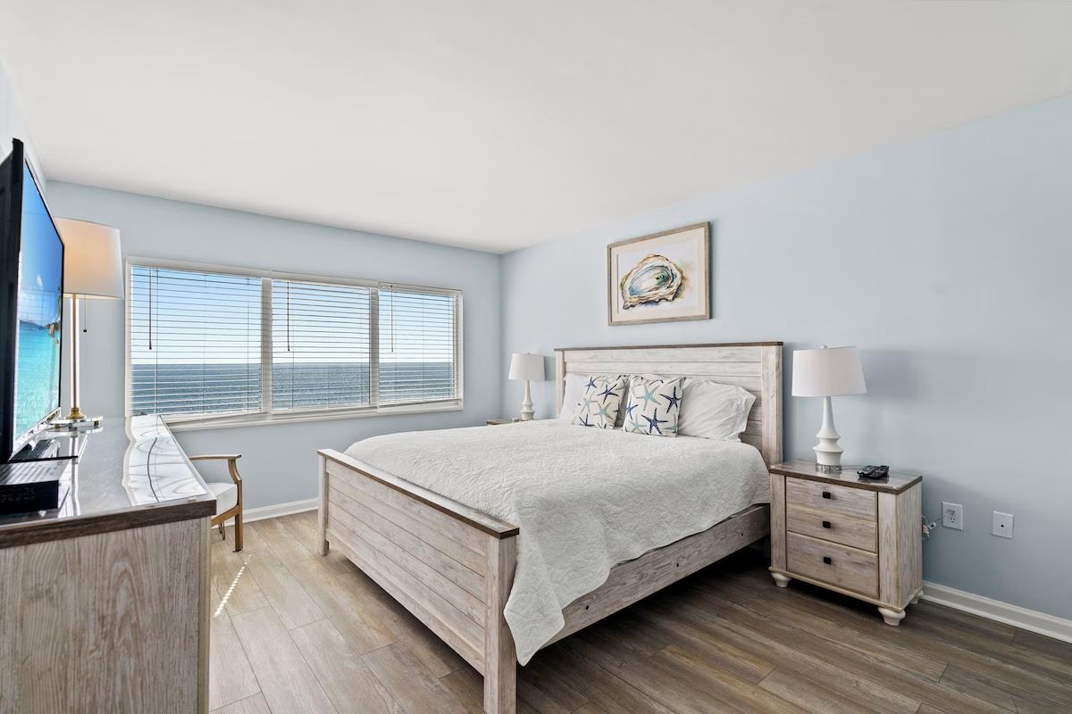 5806 N Ocean Blvd. Property Photo 11