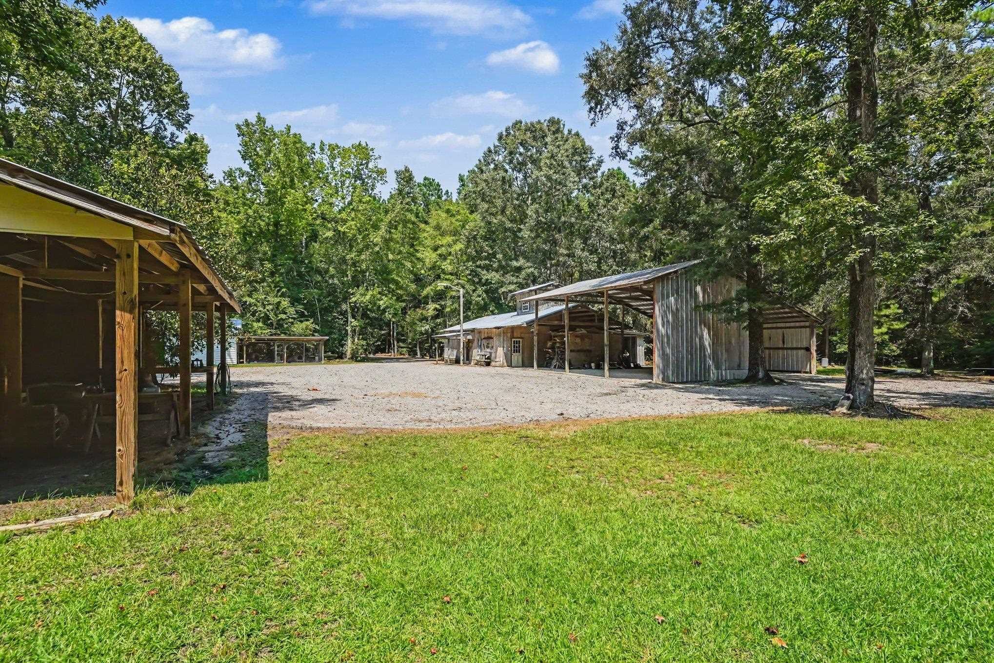3750 Highway 813 Property Photo 7