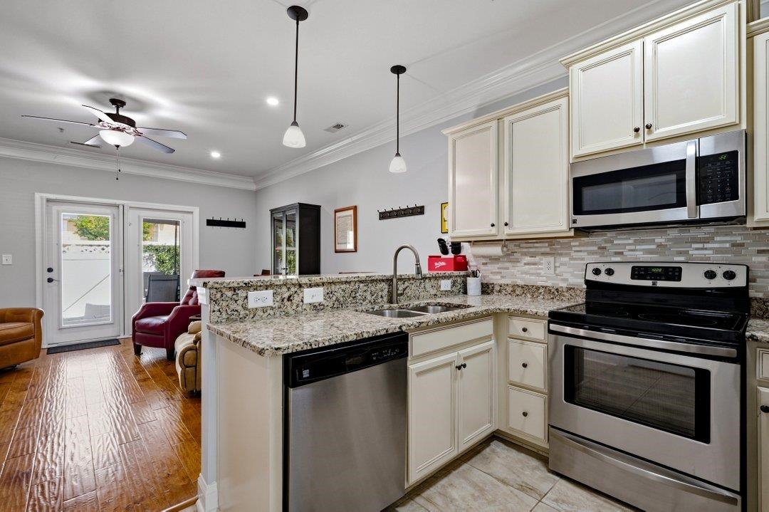 3550 Pampas Dr. Property Photo 8