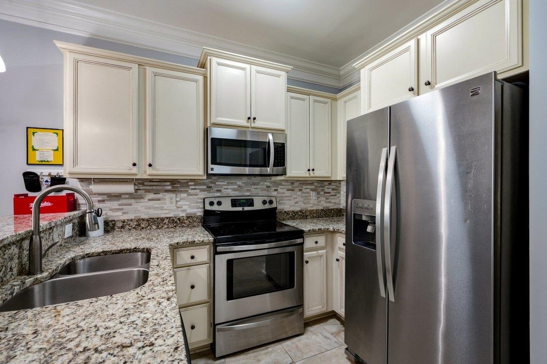 3550 Pampas Dr. Property Photo 9