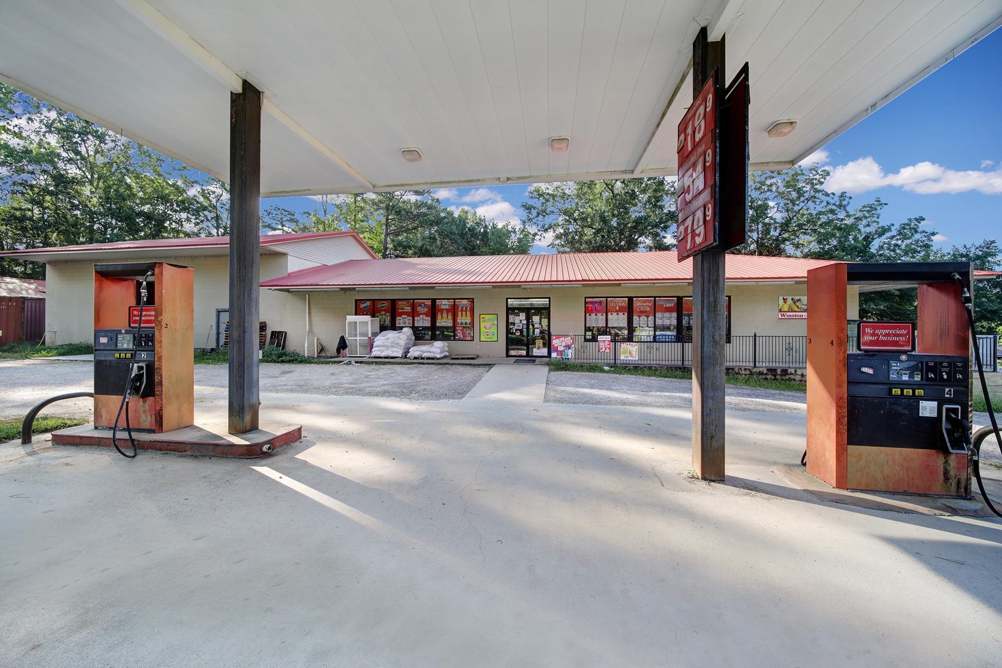 1135 Durham Rd