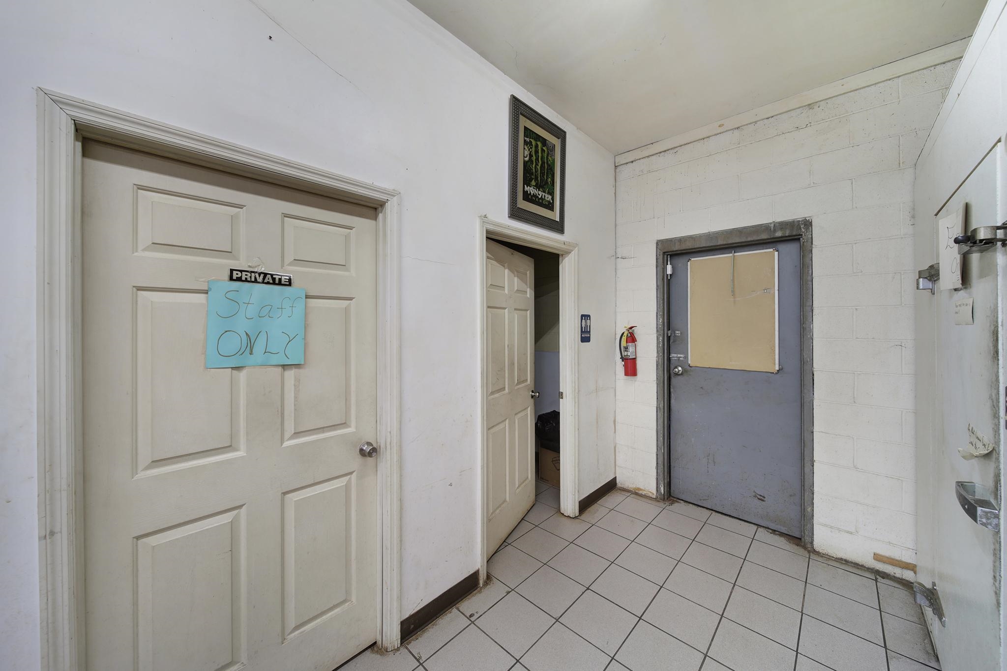 1135 Durham Rd Property Photo 13