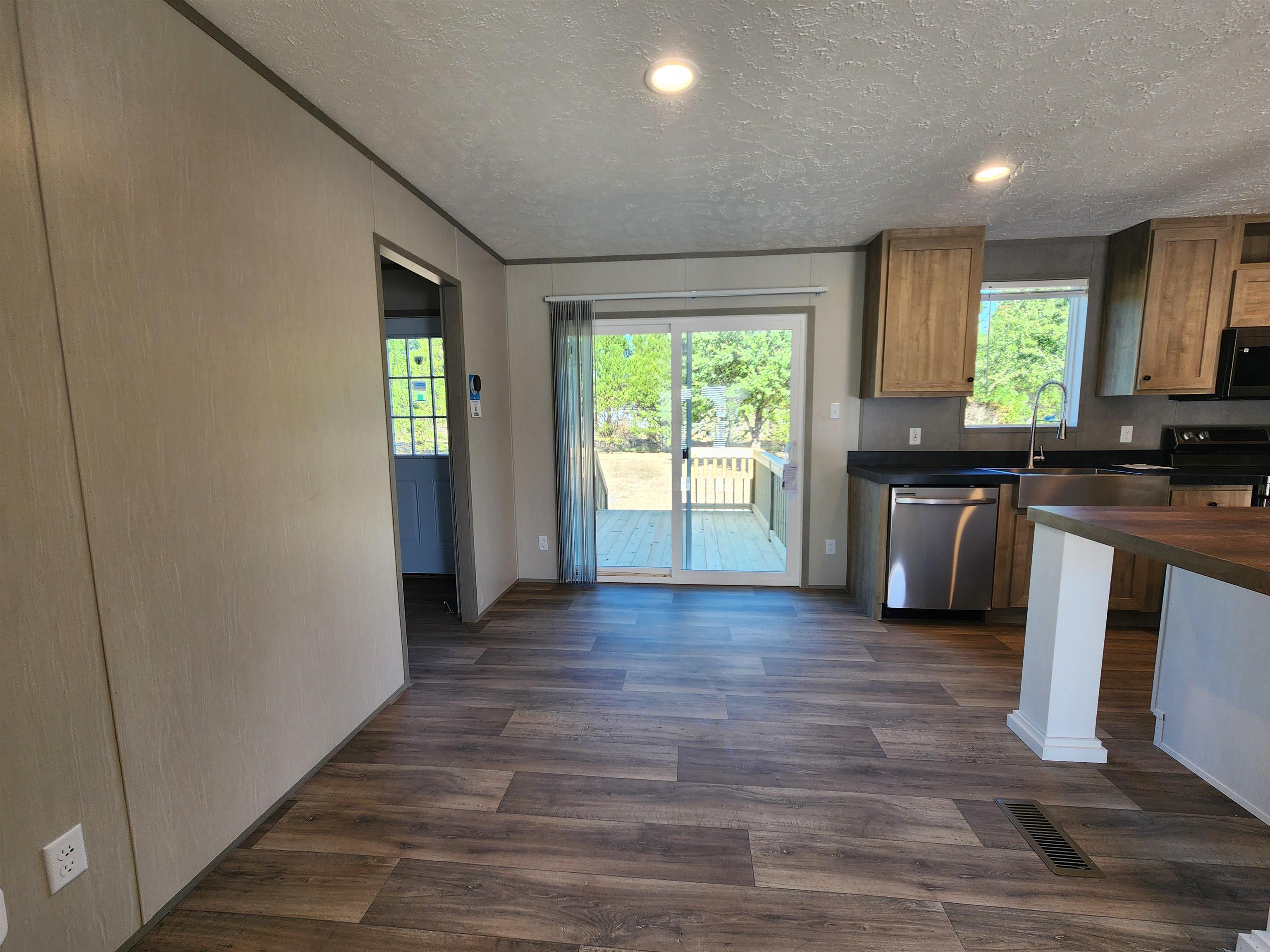 662 Black Branch Rd. Property Photo 8