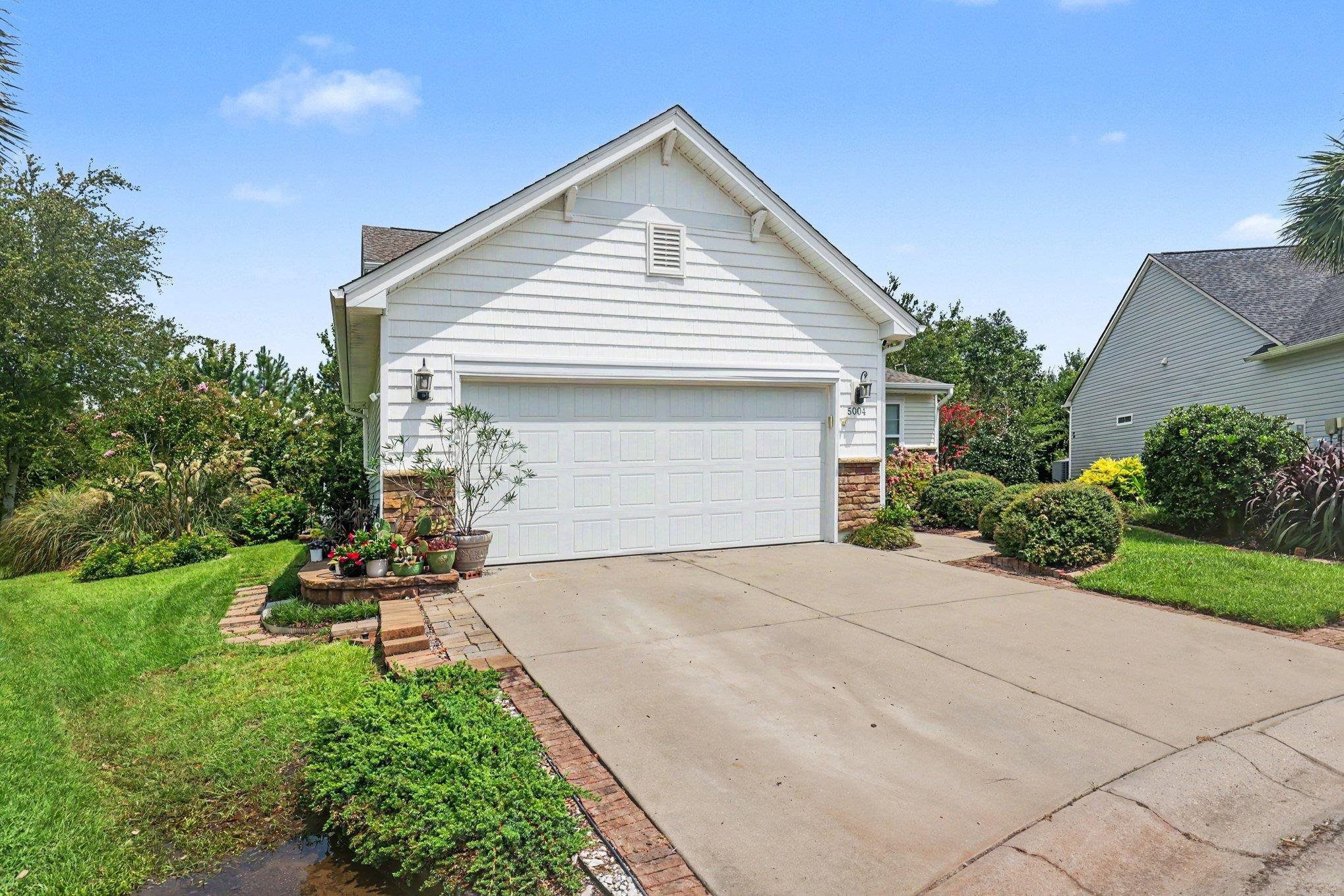 5004 Wax Myrtle Ct. Property Photo 2
