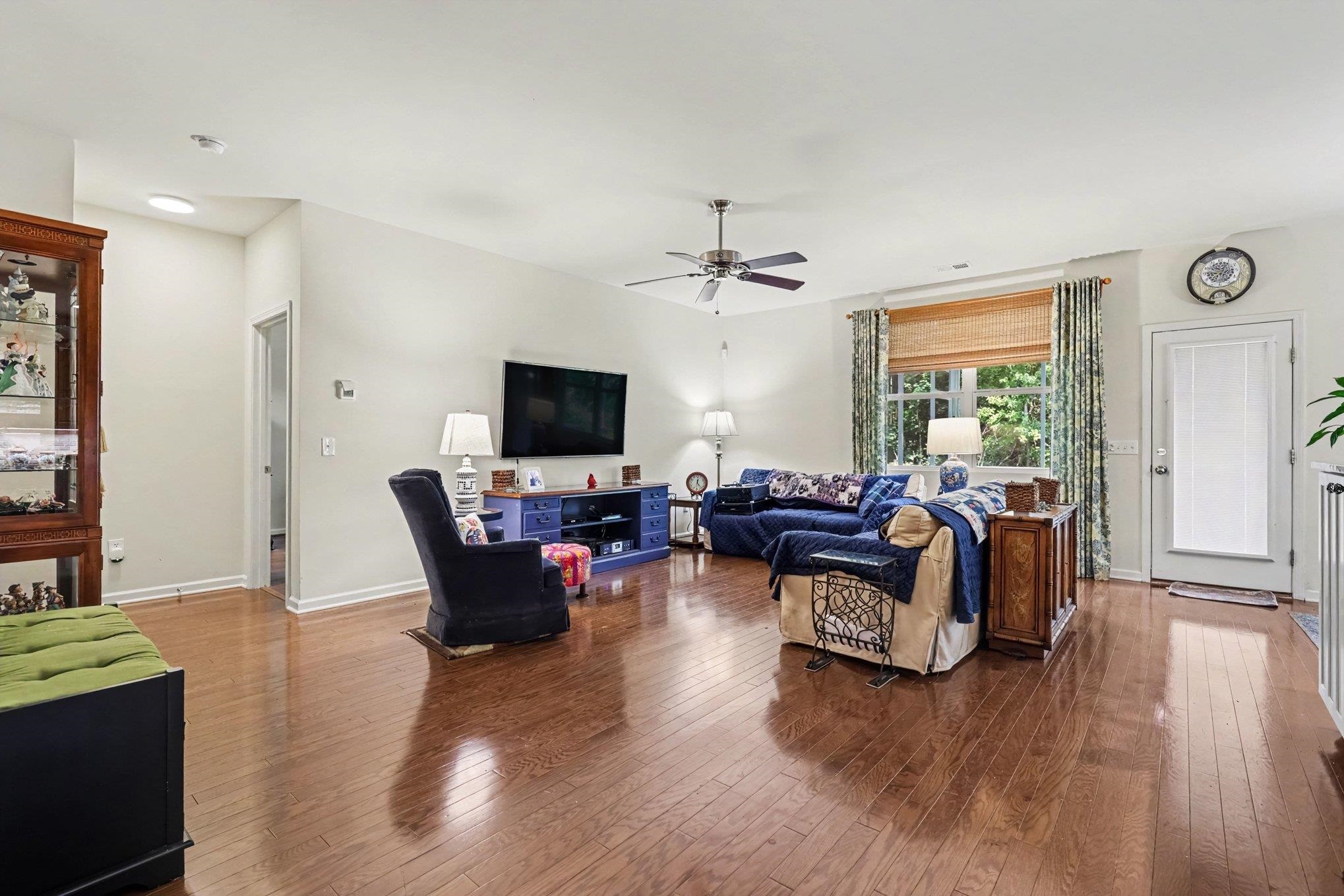 5004 Wax Myrtle Ct. Property Photo 8
