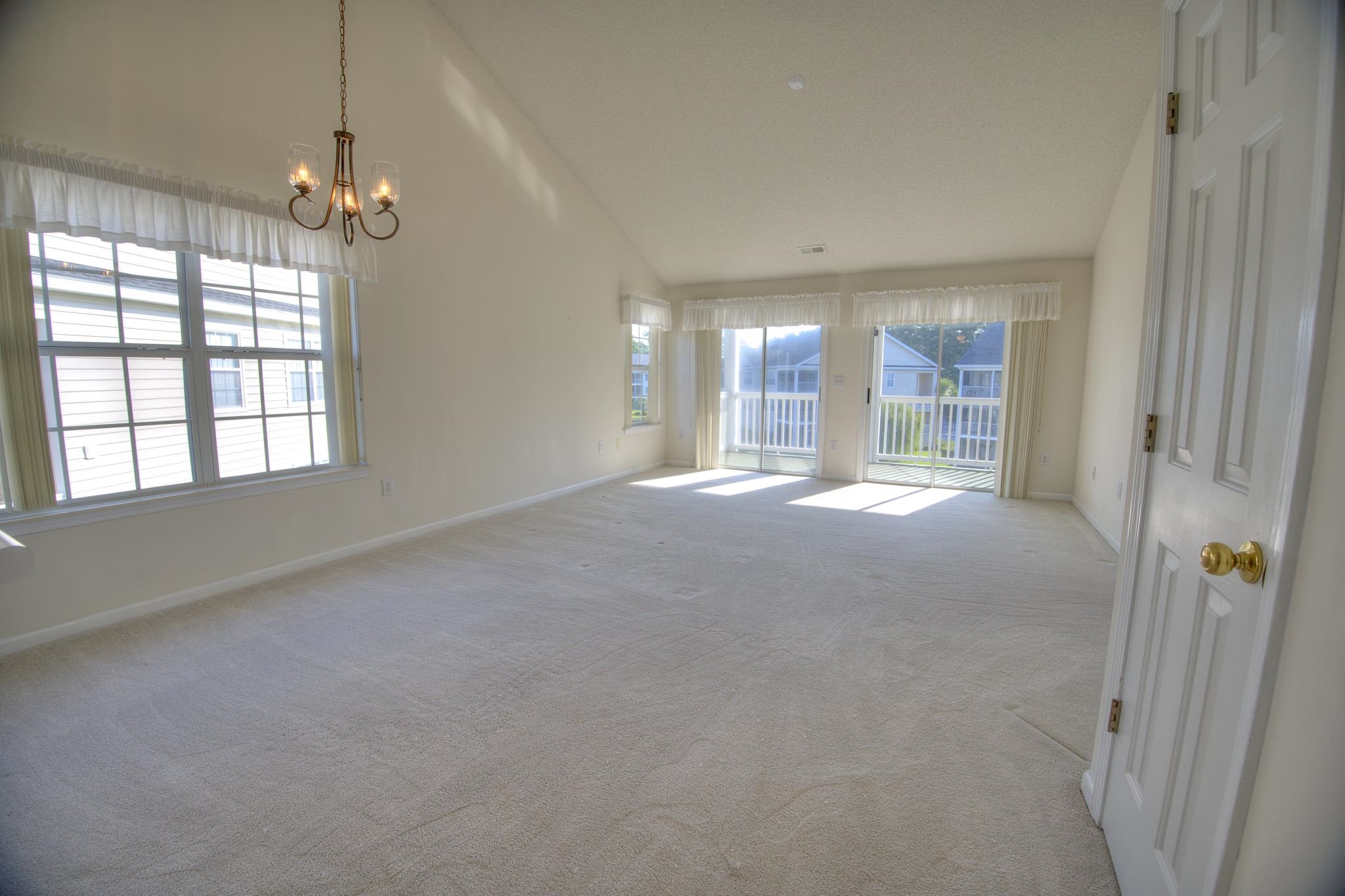 643 Woodmoor Dr. Property Photo 3