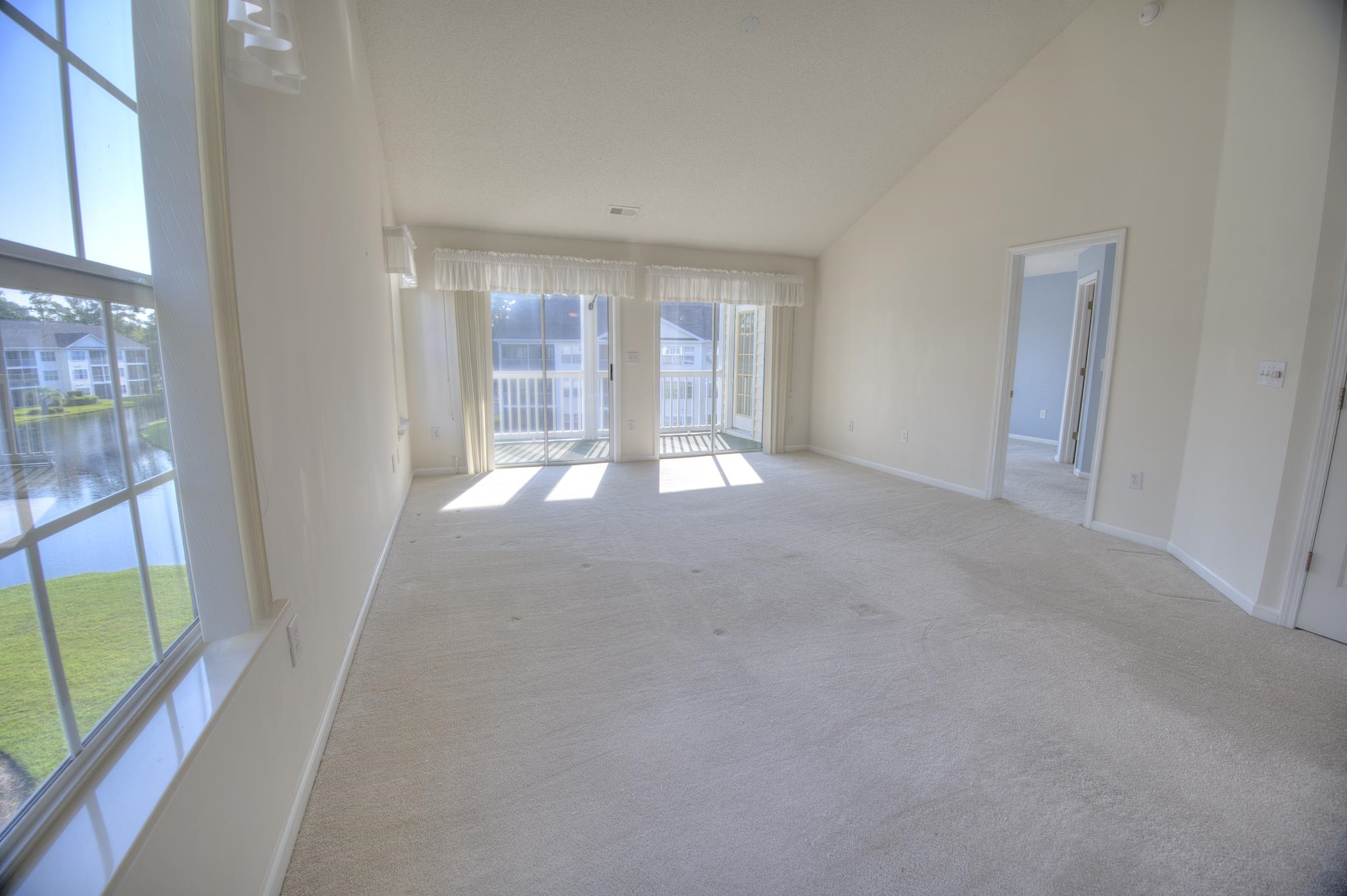 643 Woodmoor Dr. Property Photo 4
