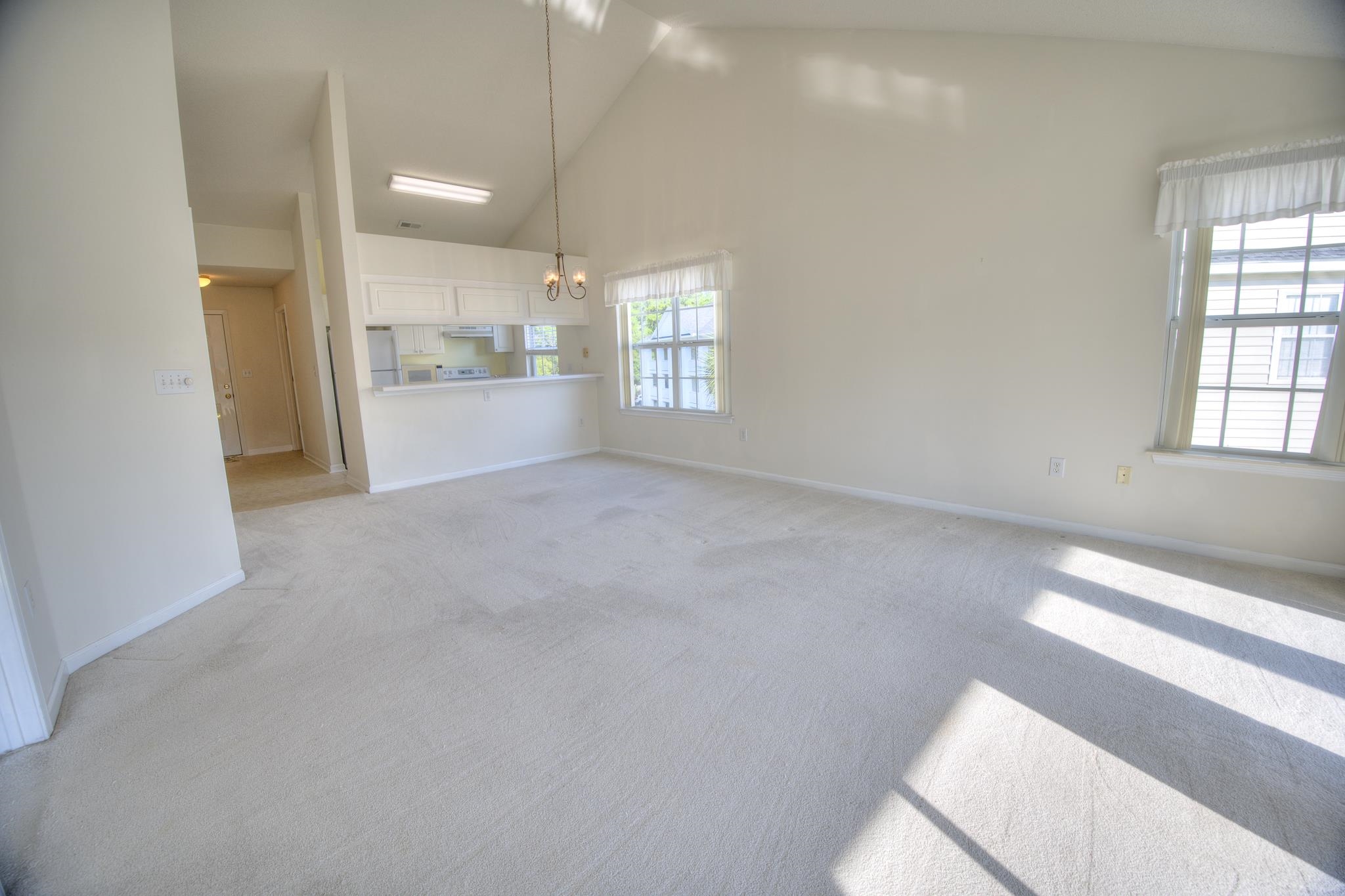 643 Woodmoor Dr. Property Photo 6