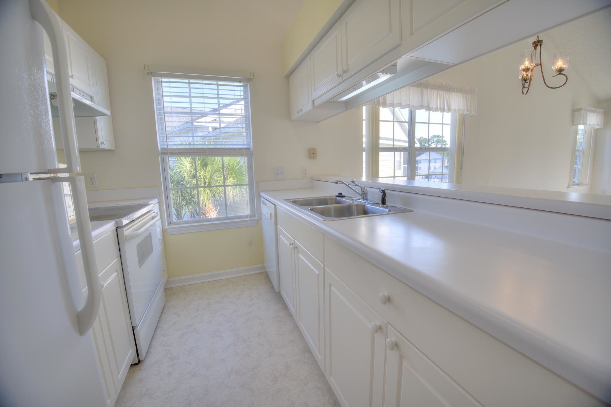 643 Woodmoor Dr. Property Photo 20