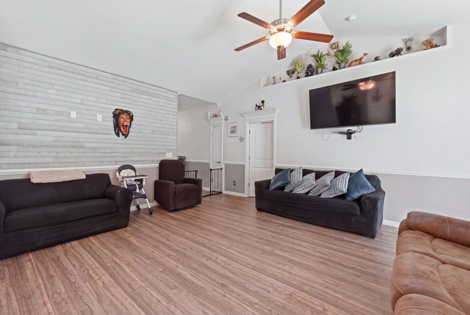 172 Palm Terrace Loop Property Photo 6