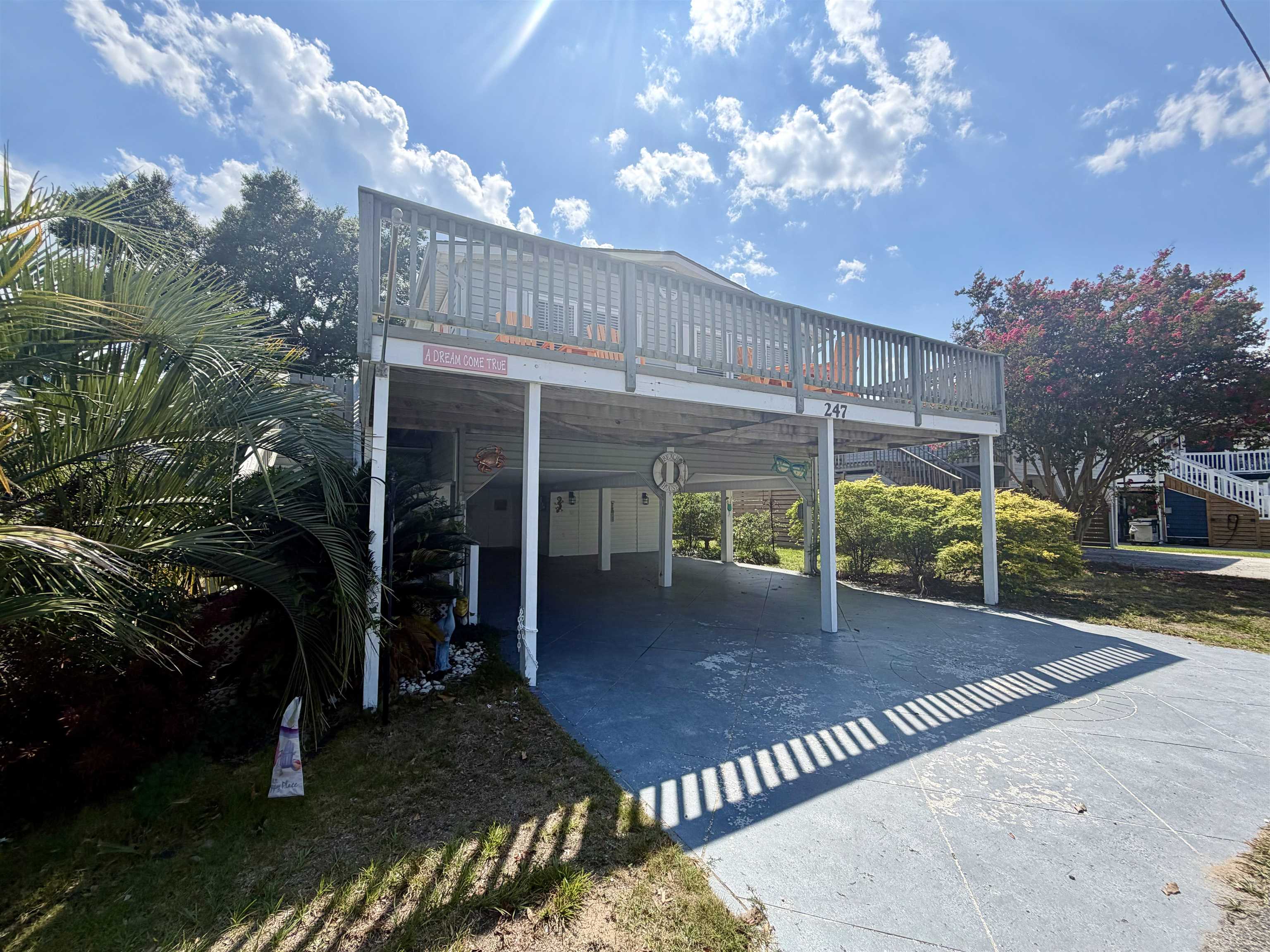 247 Sanddollar Dr. Property Photo 2