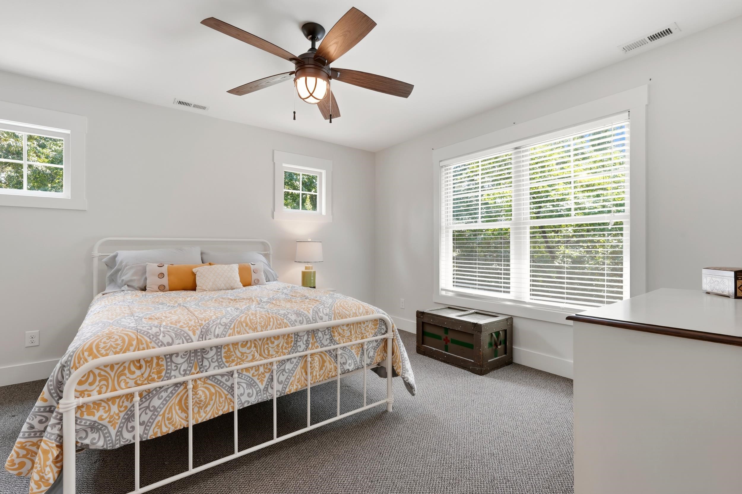 652 Whispering Pines Ct. Property Photo 27