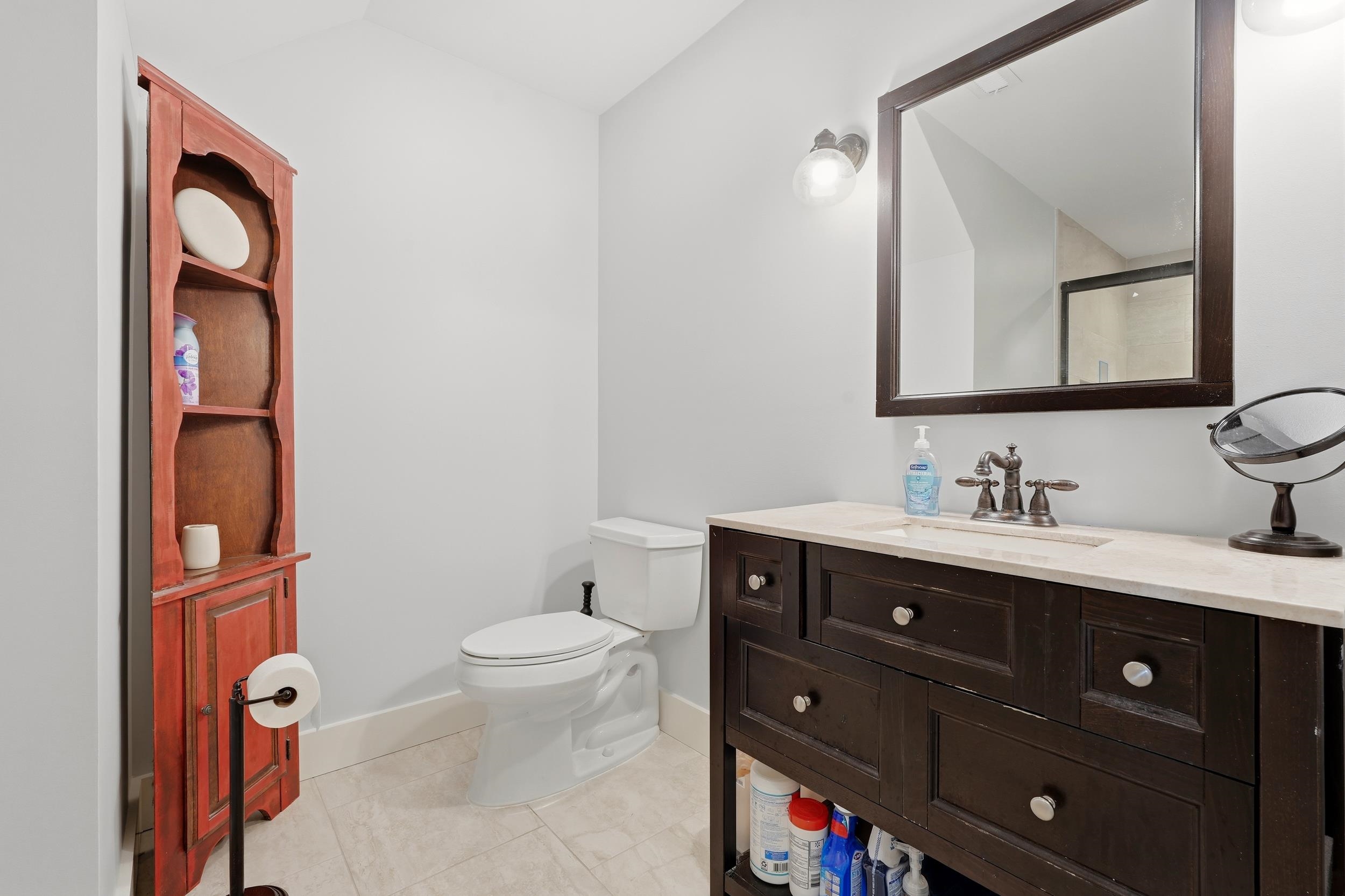 652 Whispering Pines Ct. Property Photo 30