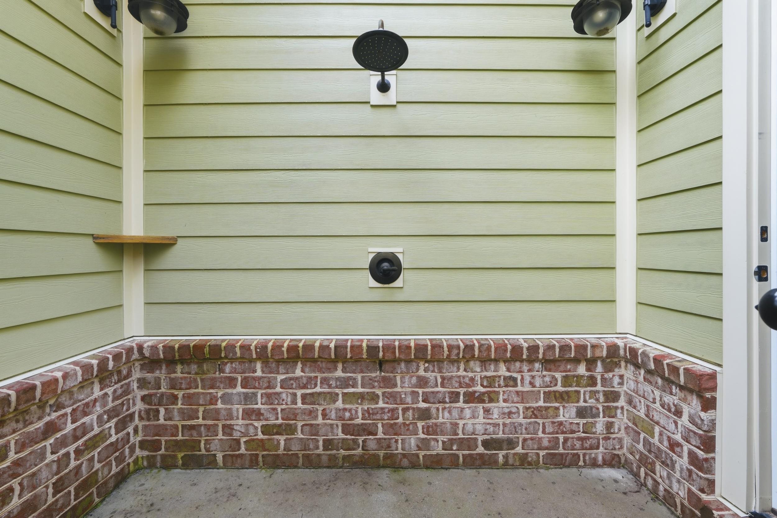 652 Whispering Pines Ct. Property Photo 48