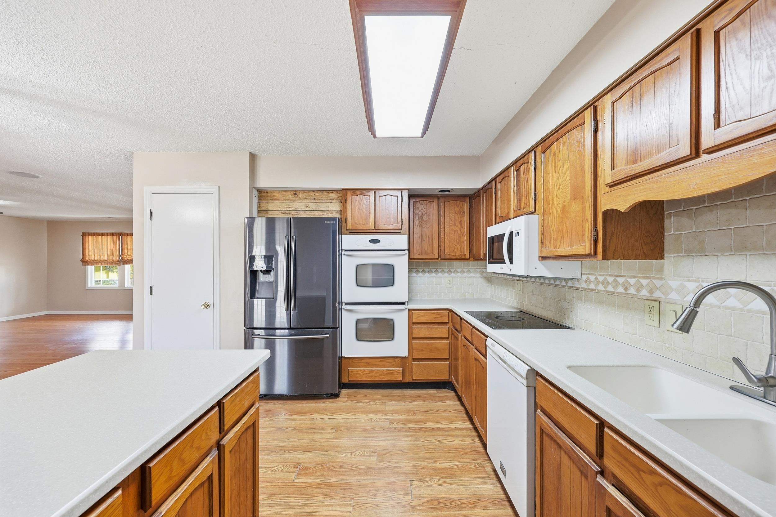 3054 Forestbrook Rd. Property Photo 40