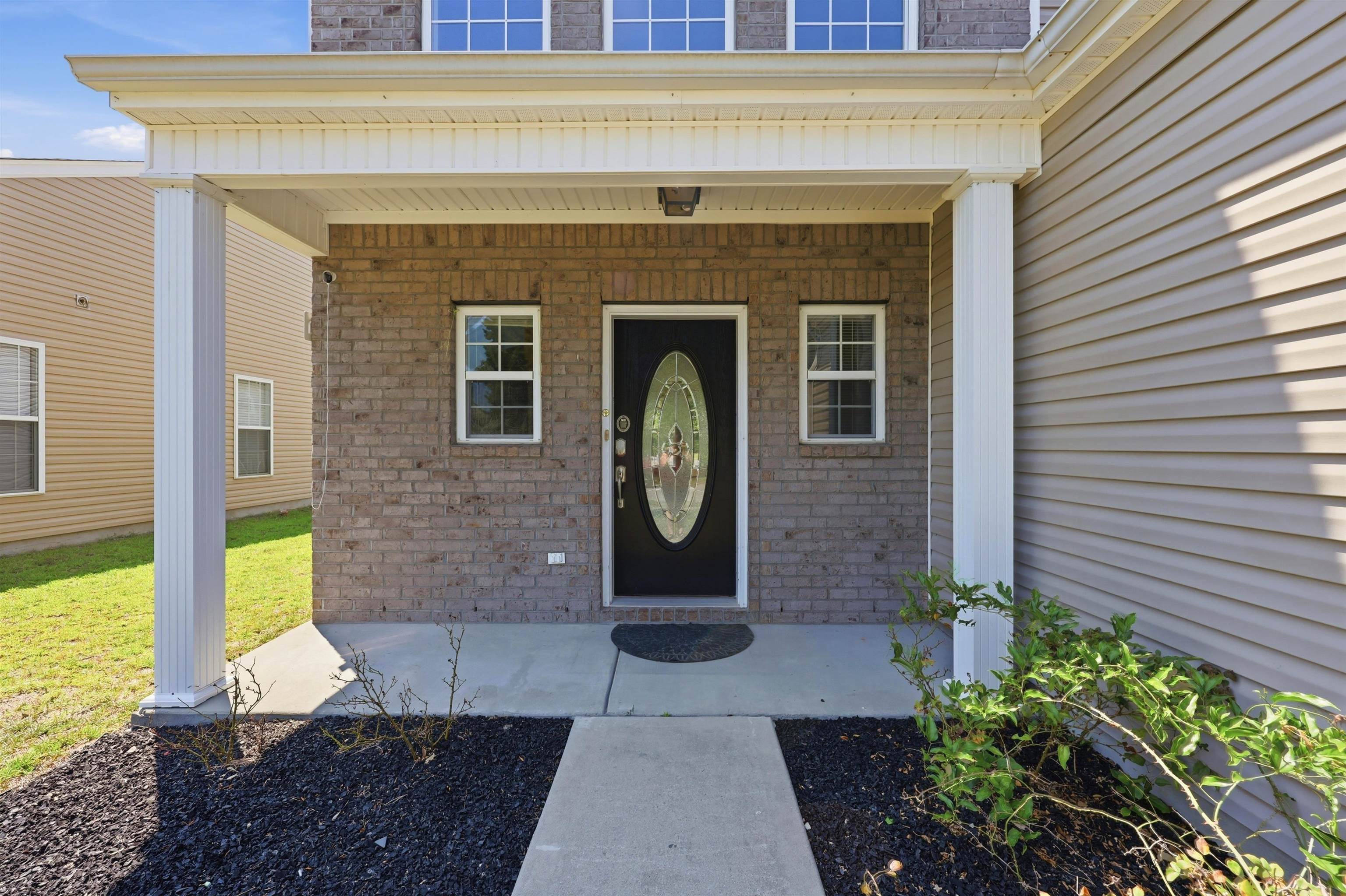 4737 Farm Lake Dr. Property Photo 4