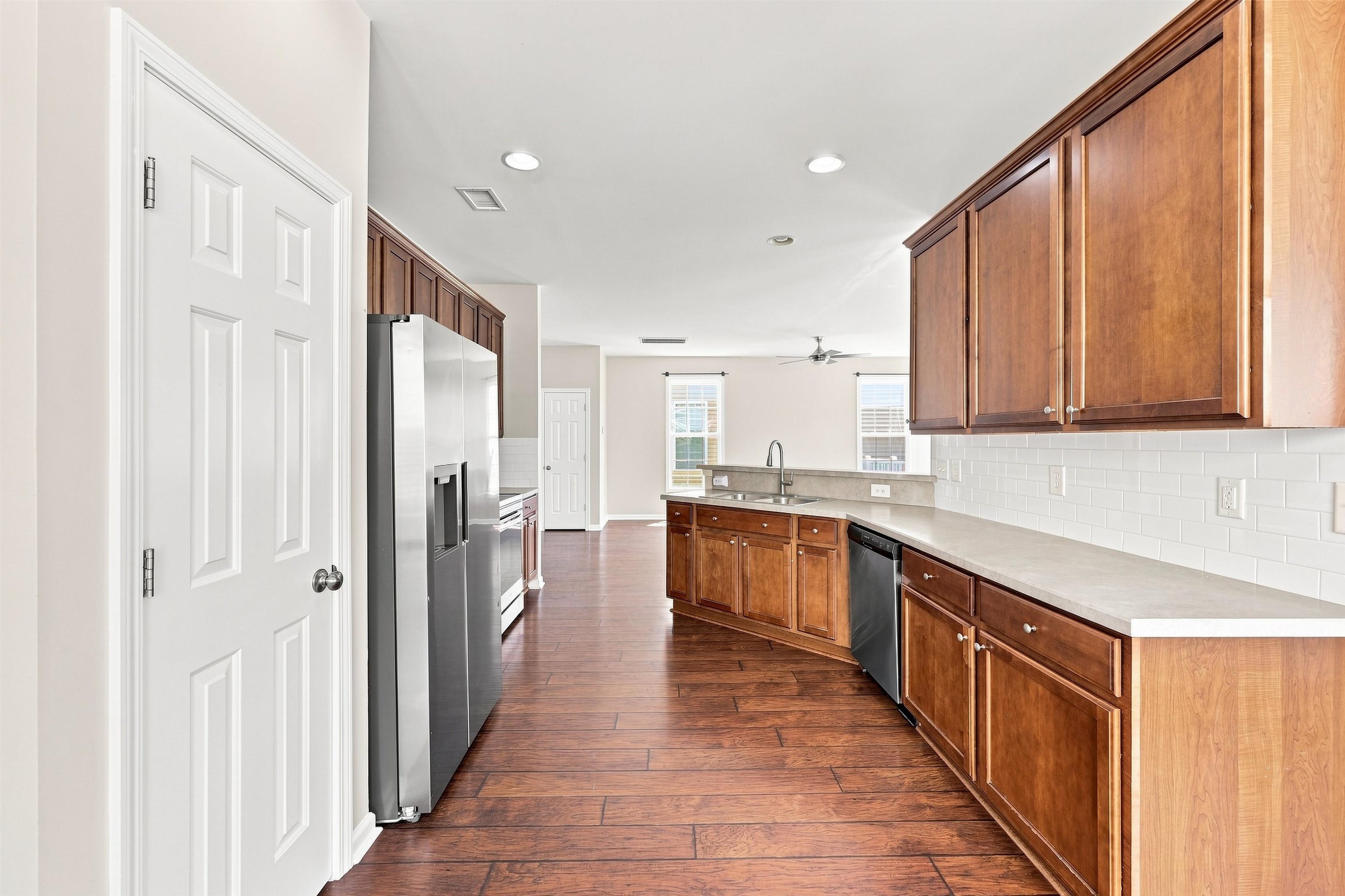 4737 Farm Lake Dr. Property Photo 14