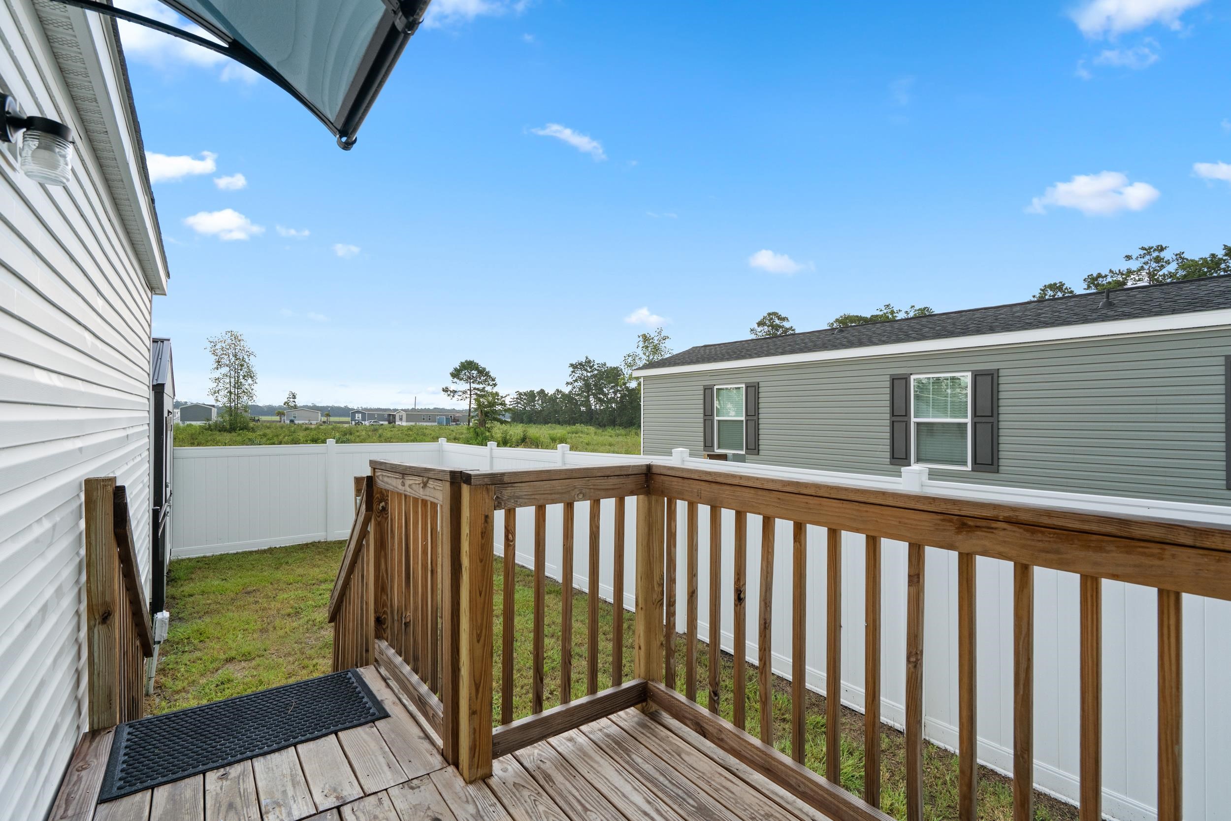 520 King Air Ct Property Photo 23