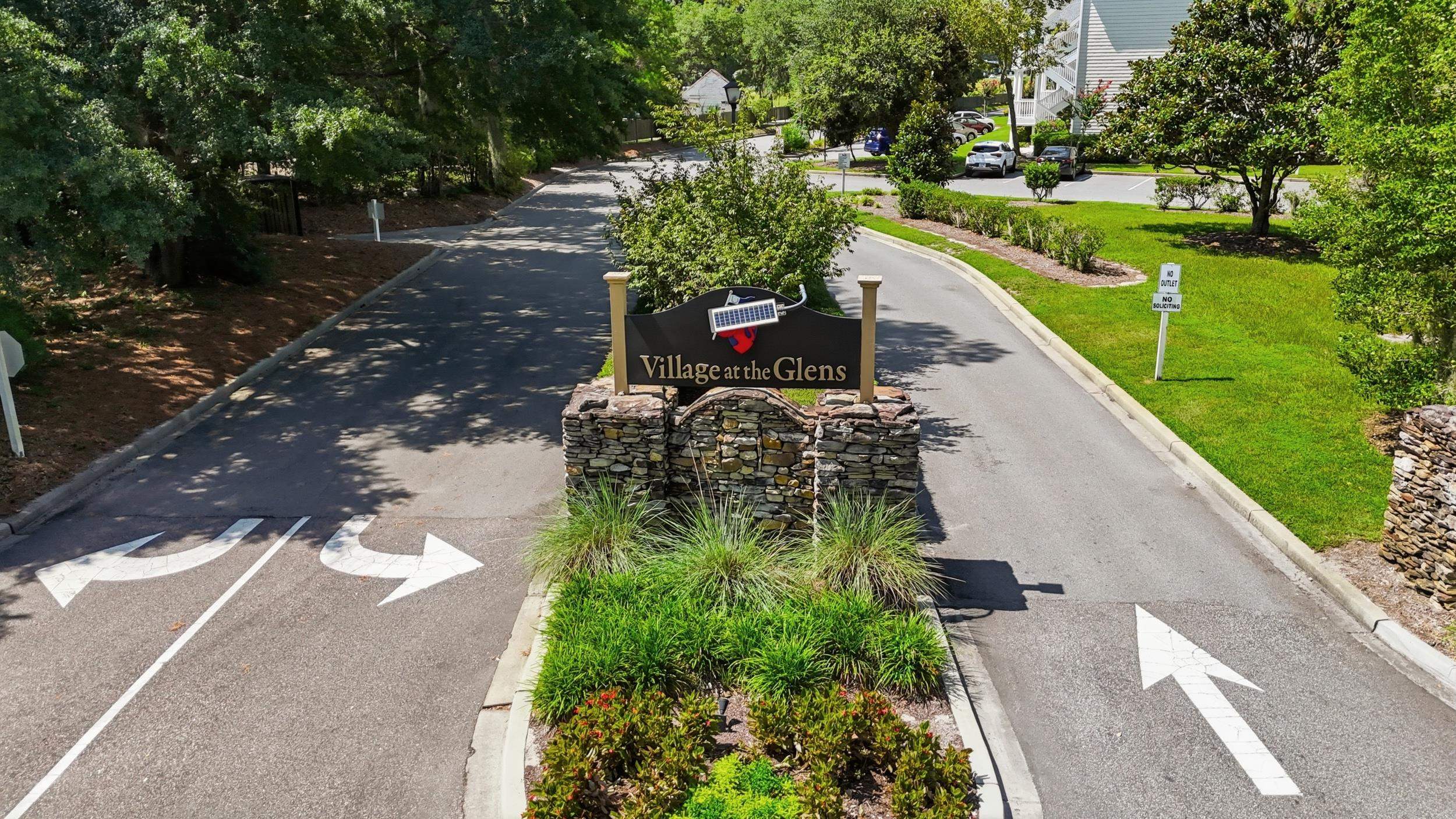 100 Scotch Broom Dr. Property Photo 1