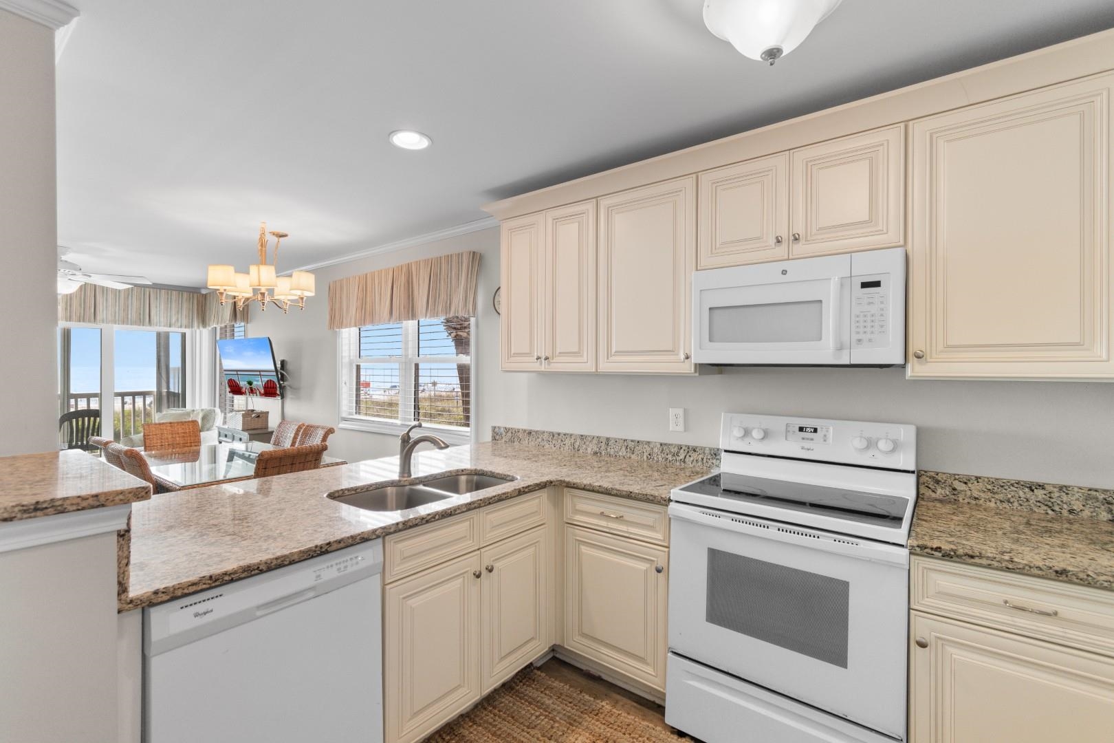 2405 S Ocean Blvd. Property Photo 5