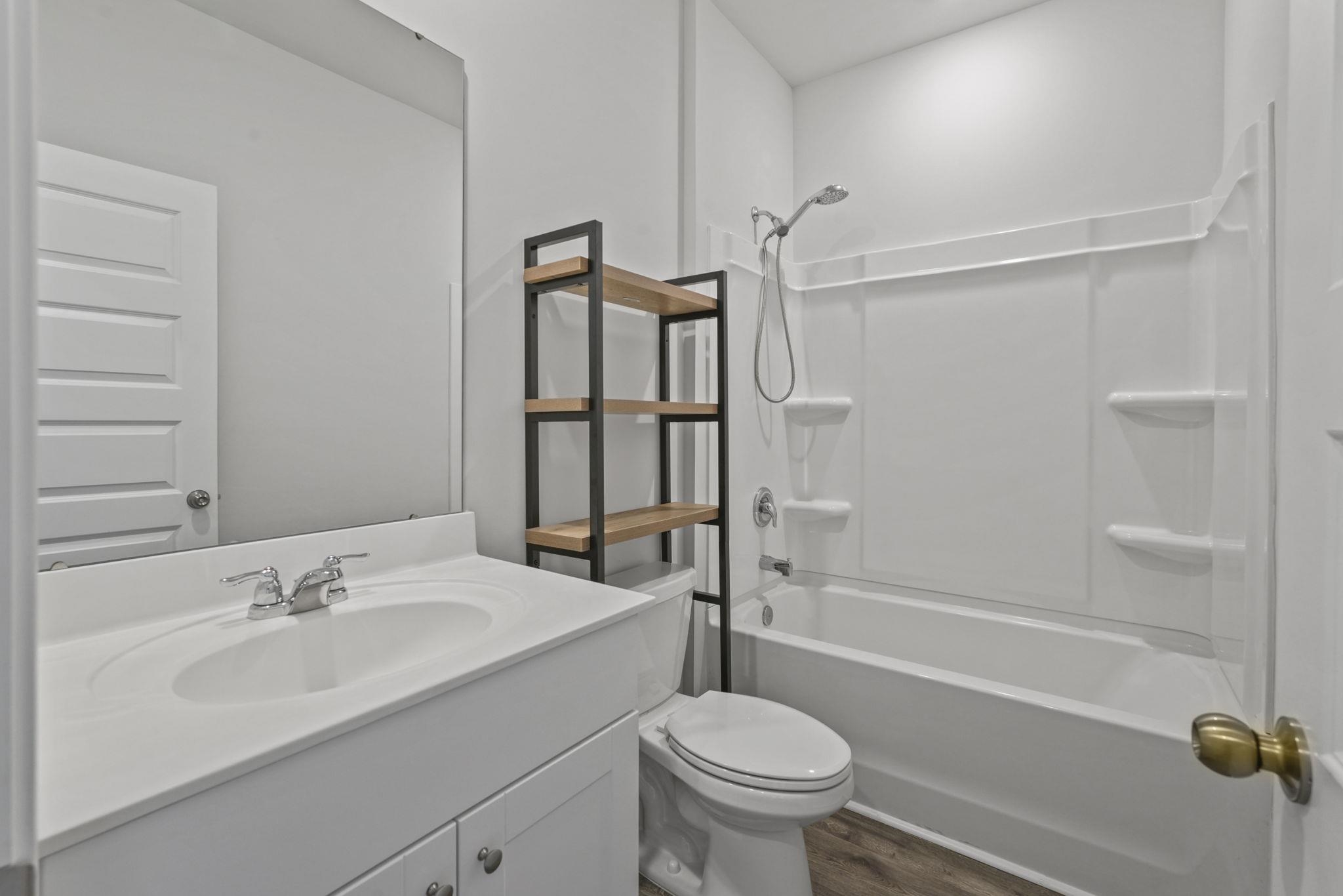 219 Warner Crossing Way Property Photo 17