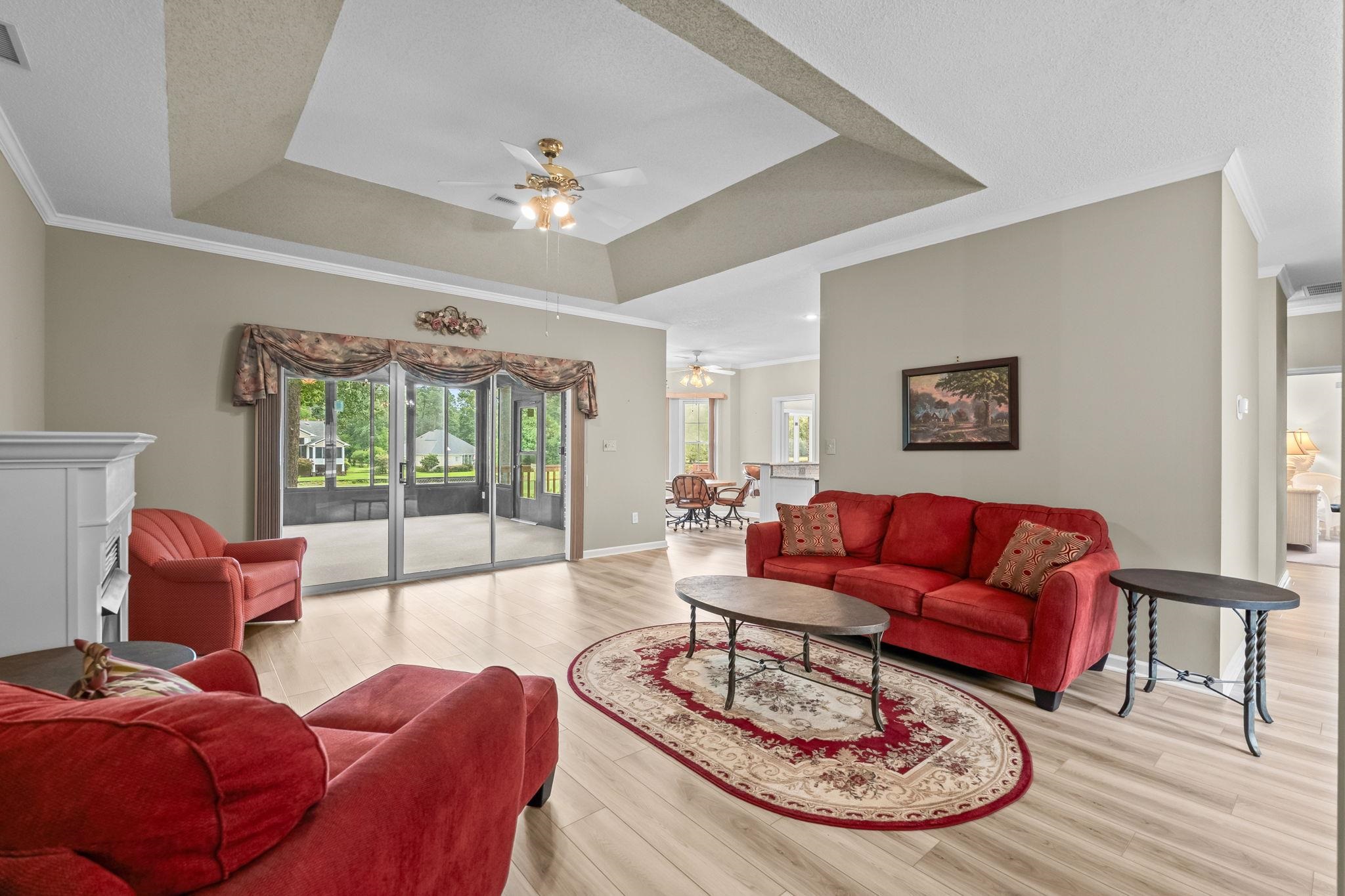 3111 Hermitage Dr. Property Photo 5