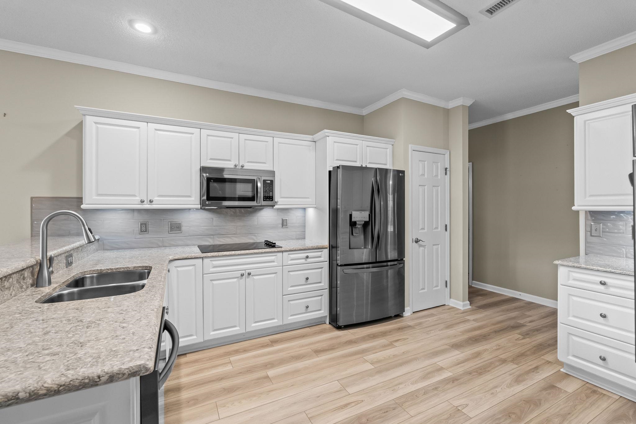 3111 Hermitage Dr. Property Photo 16