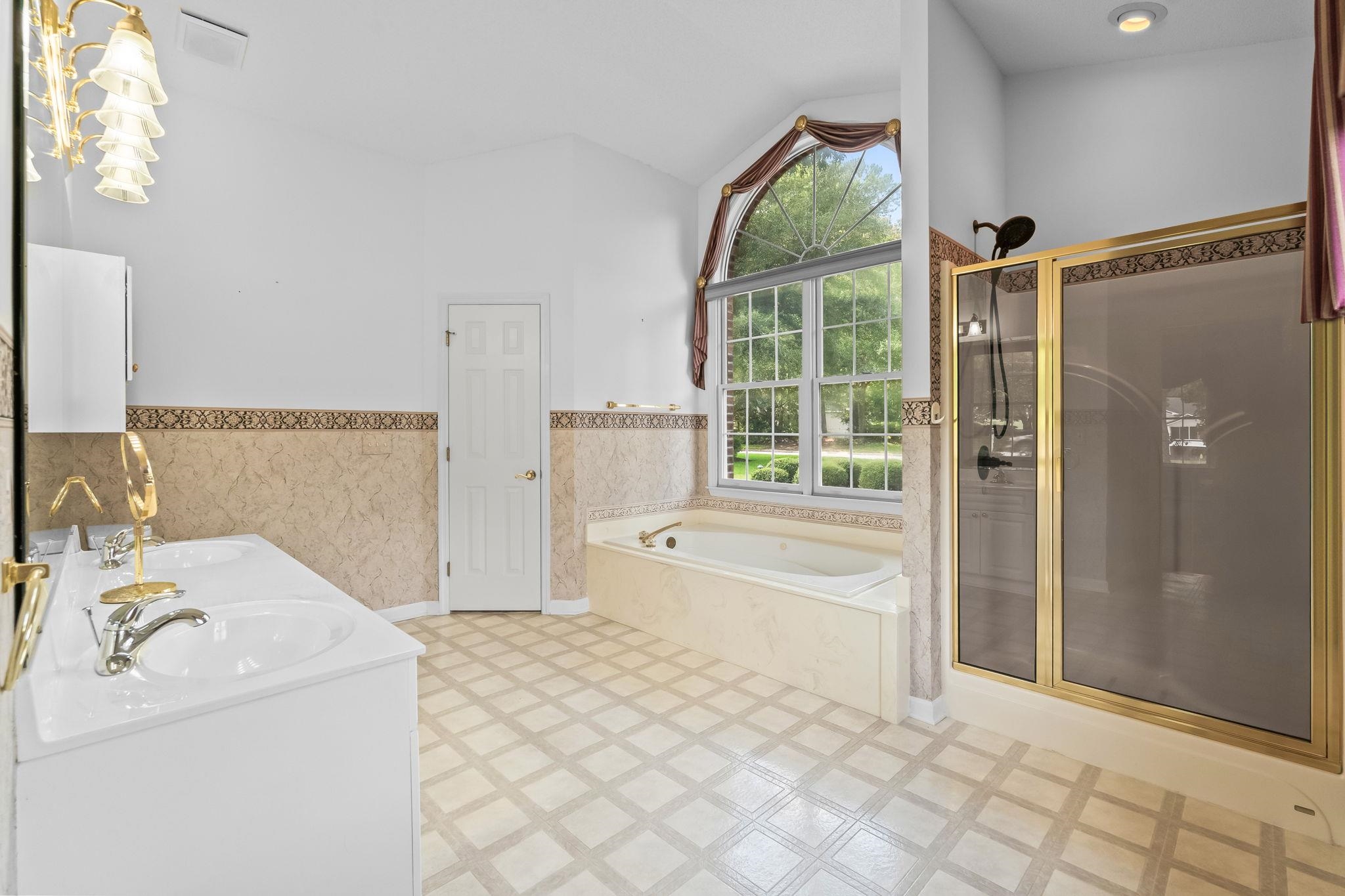 3111 Hermitage Dr. Property Photo 30