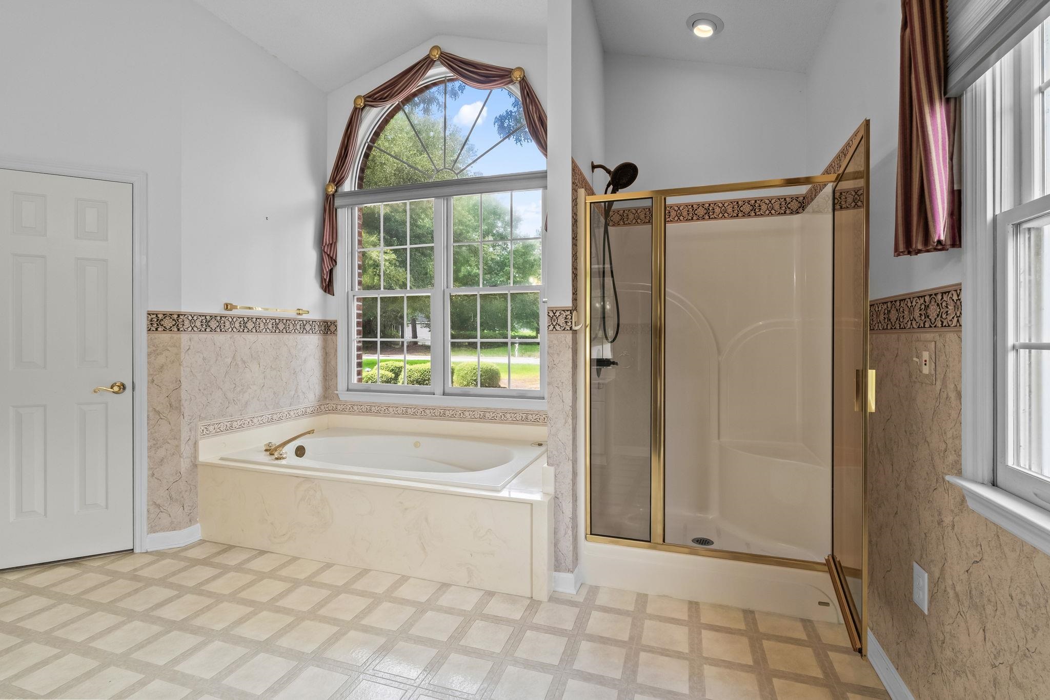 3111 Hermitage Dr. Property Photo 32