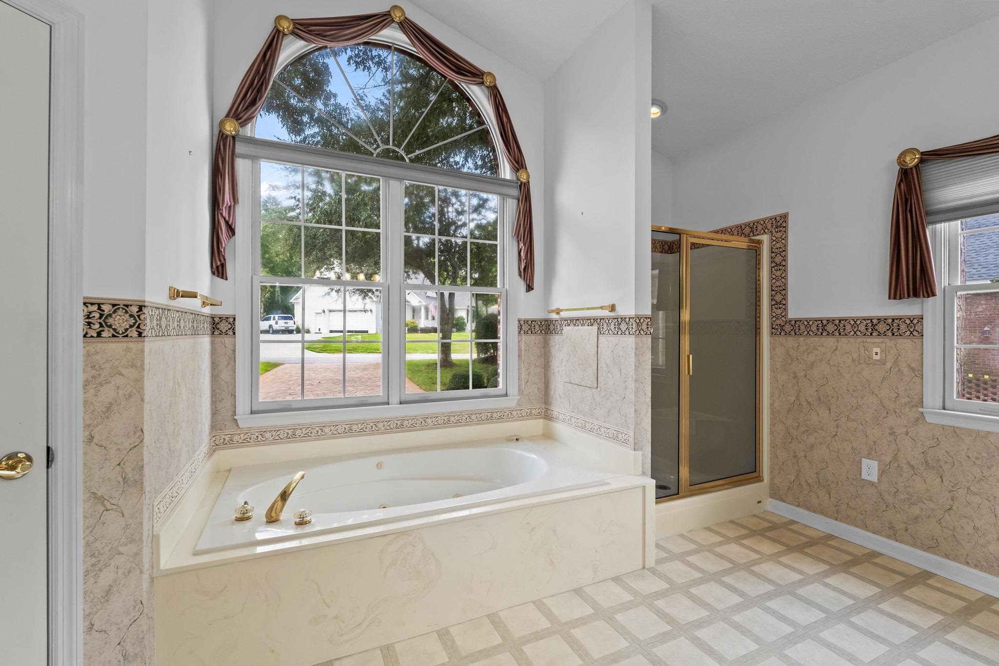 3111 Hermitage Dr. Property Photo 33