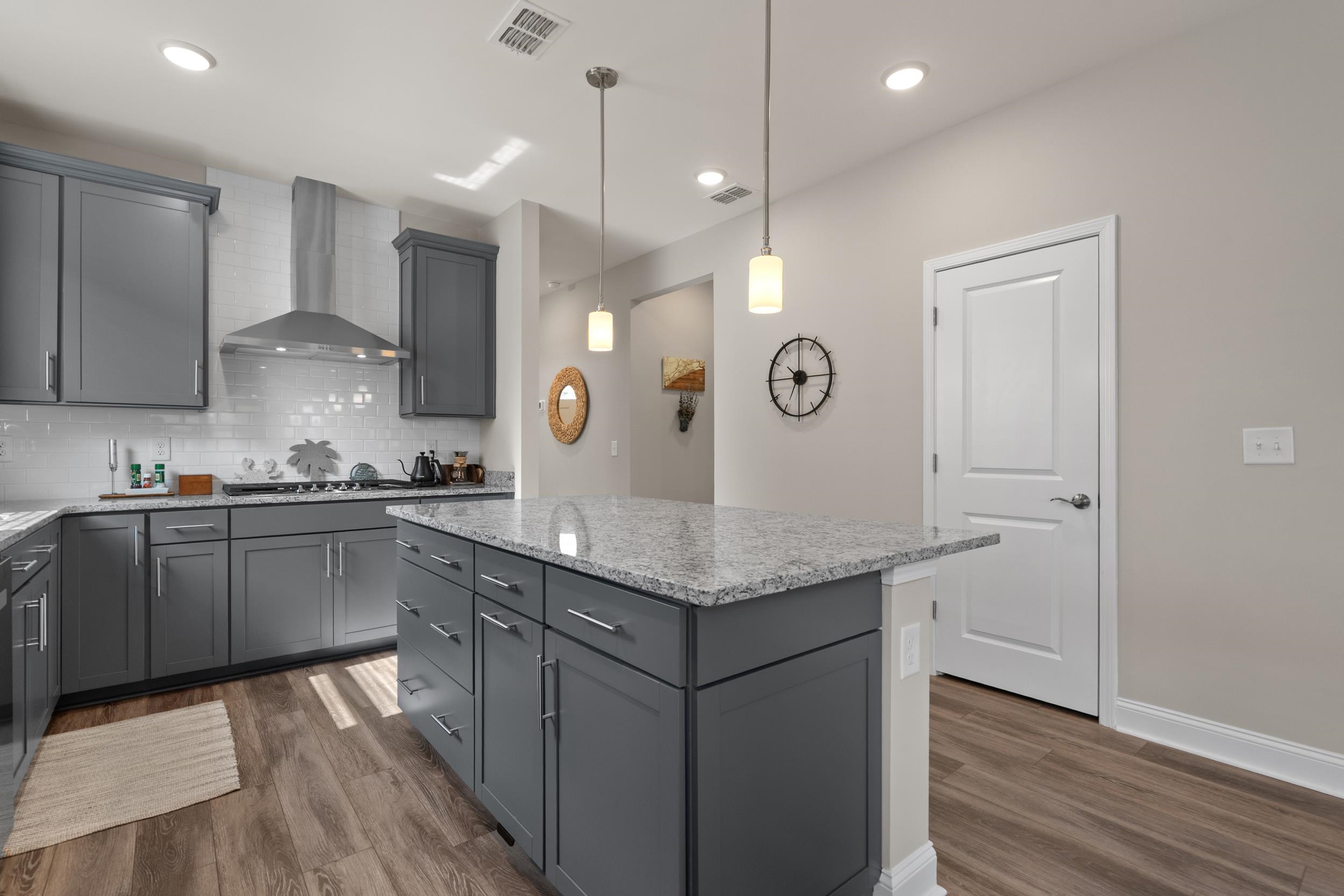 1408 Littleleaf Loop Property Photo 18
