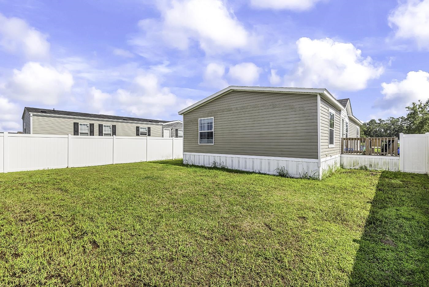 227 Air Stream Dr. Property Photo 26