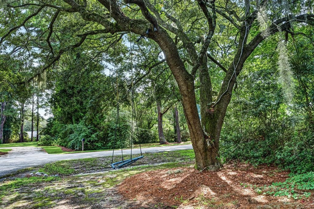 810 River Oaks Circle Property Photo 18