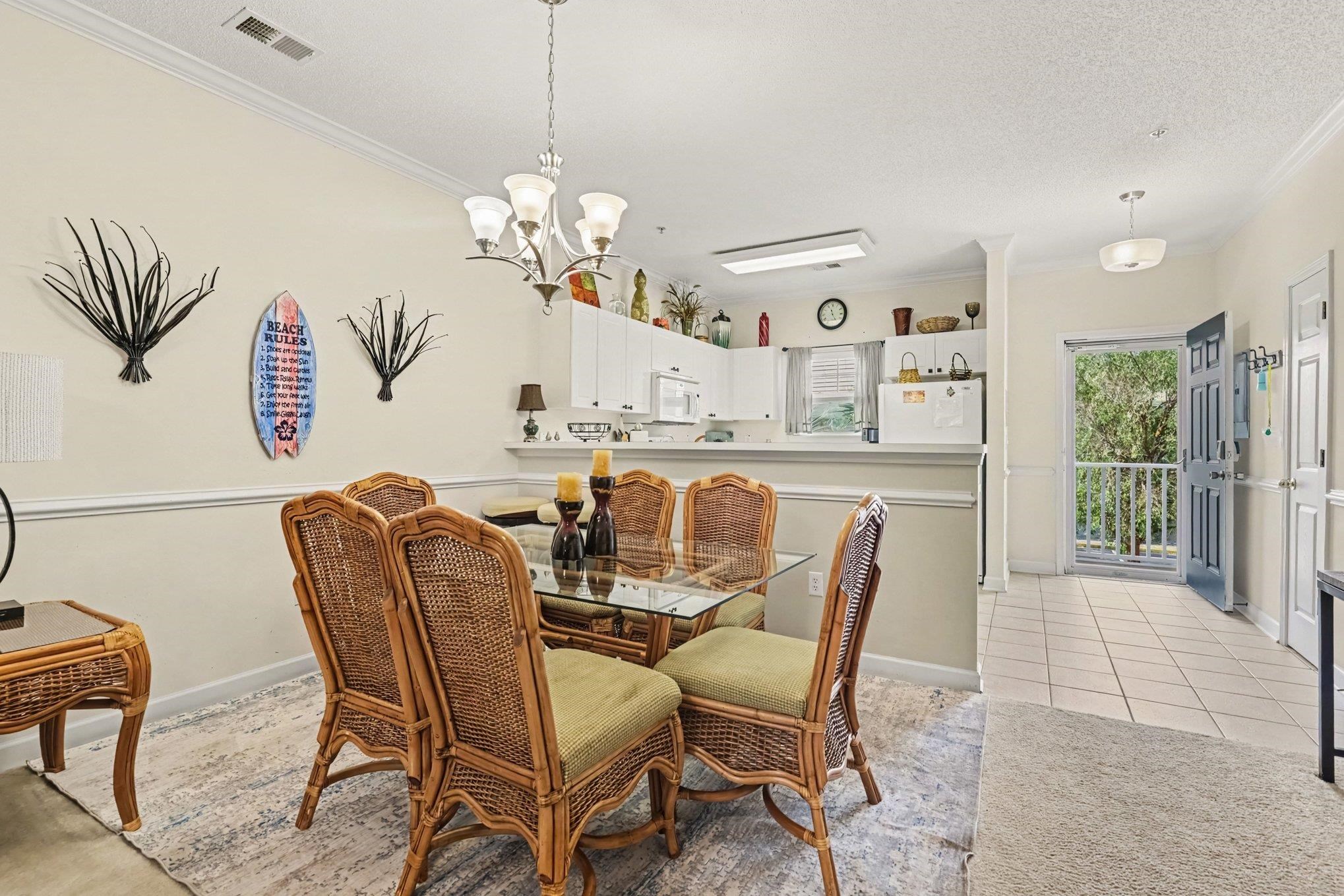 6253 Catalina Dr. Property Photo 10