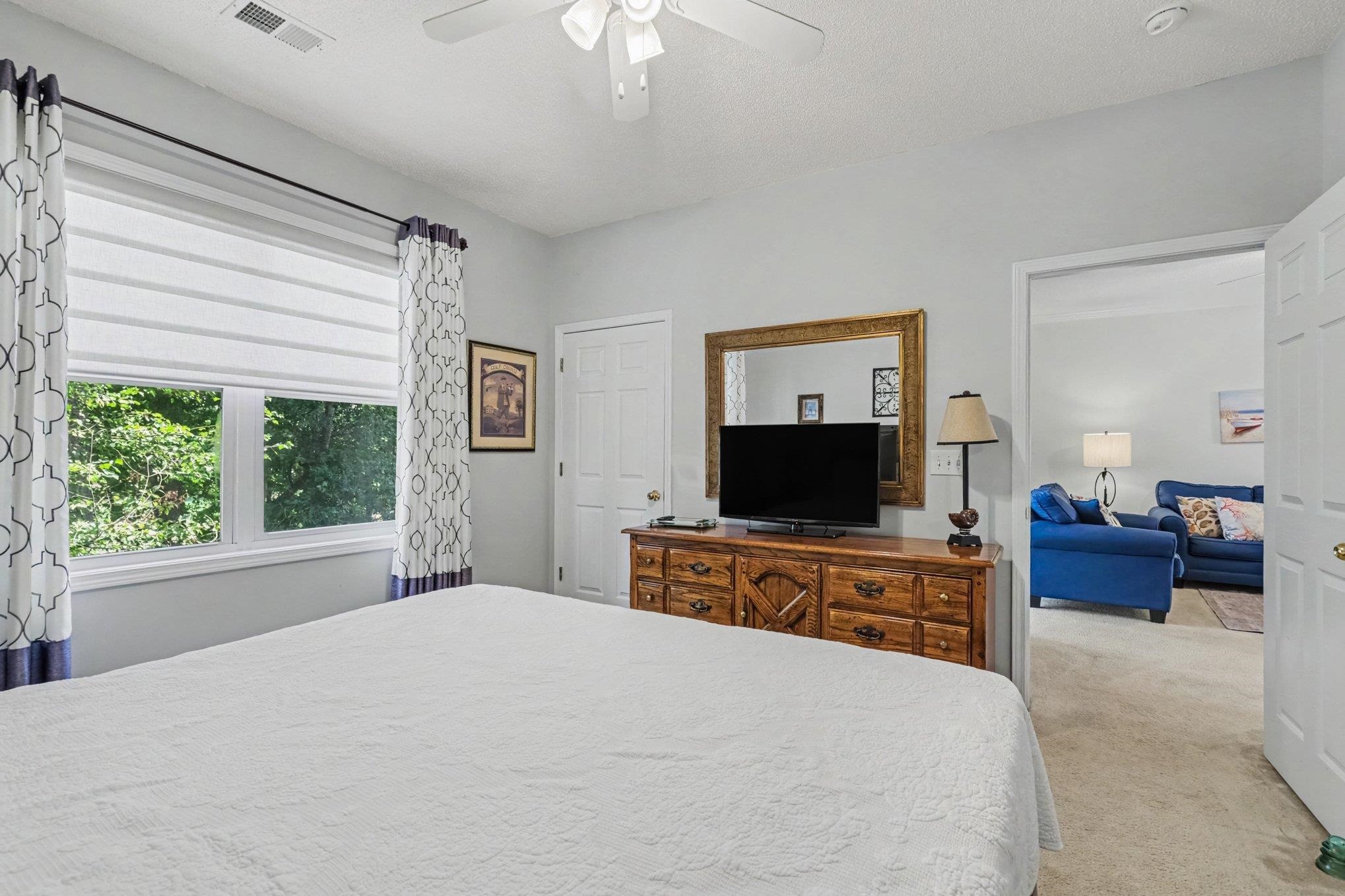 6253 Catalina Dr. Property Photo 15