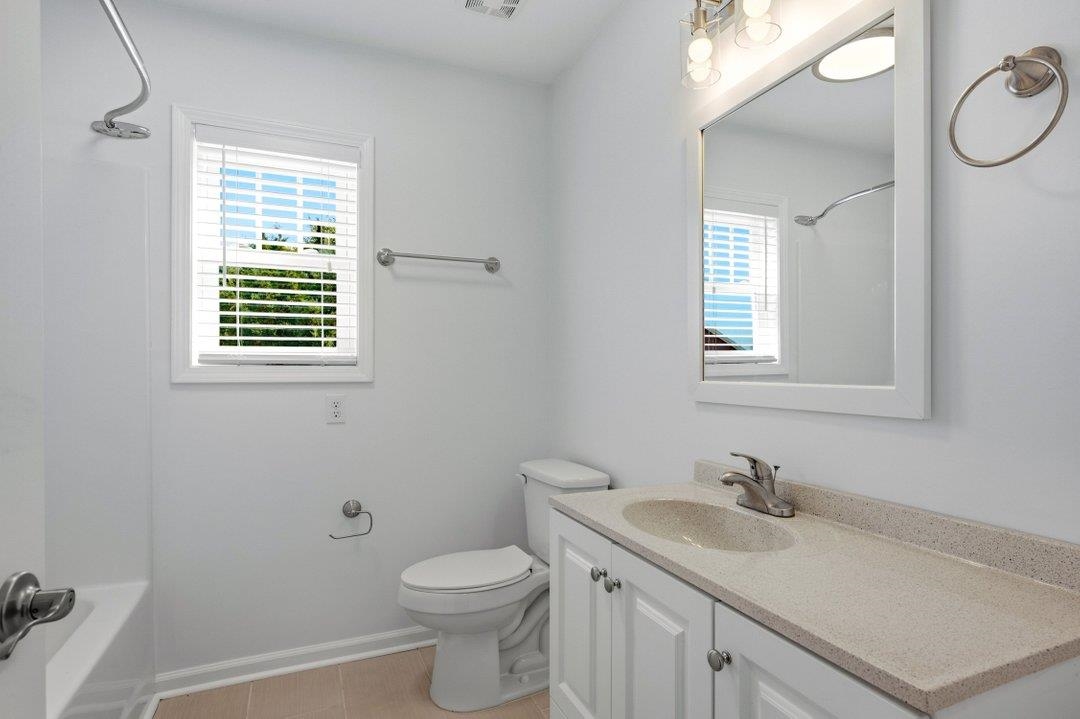 208 Vista Dr. Property Photo 22