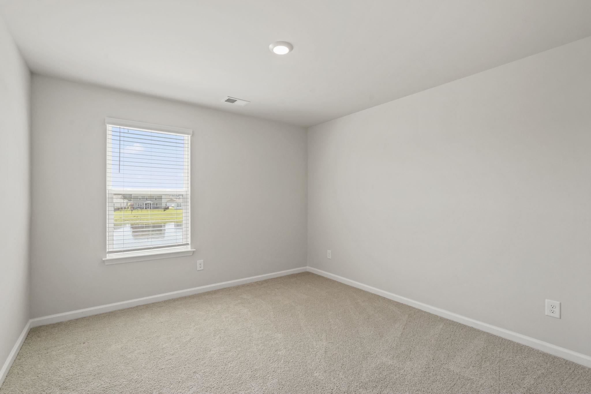 219 Londonshire Dr. Property Photo 29