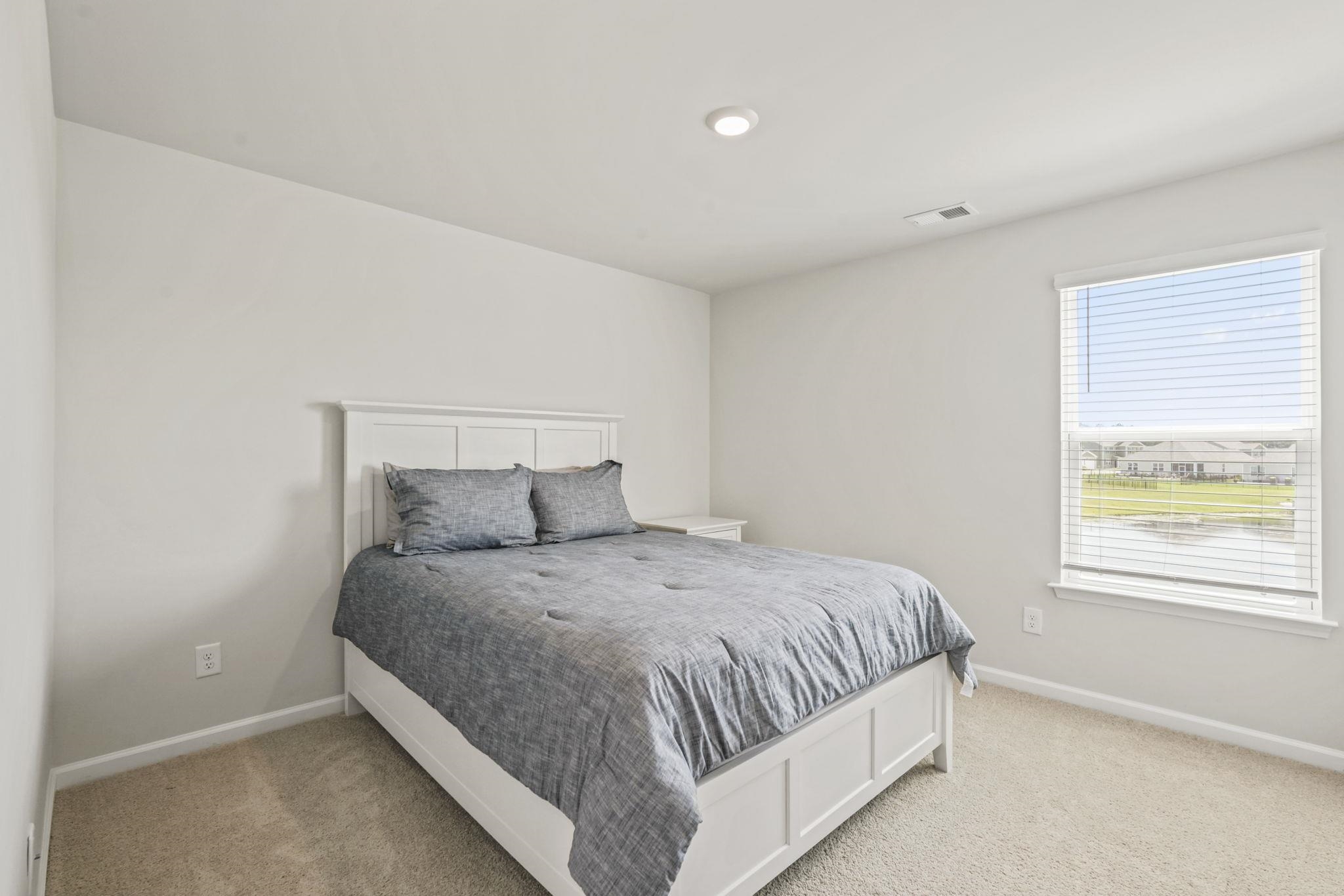 219 Londonshire Dr. Property Photo 30