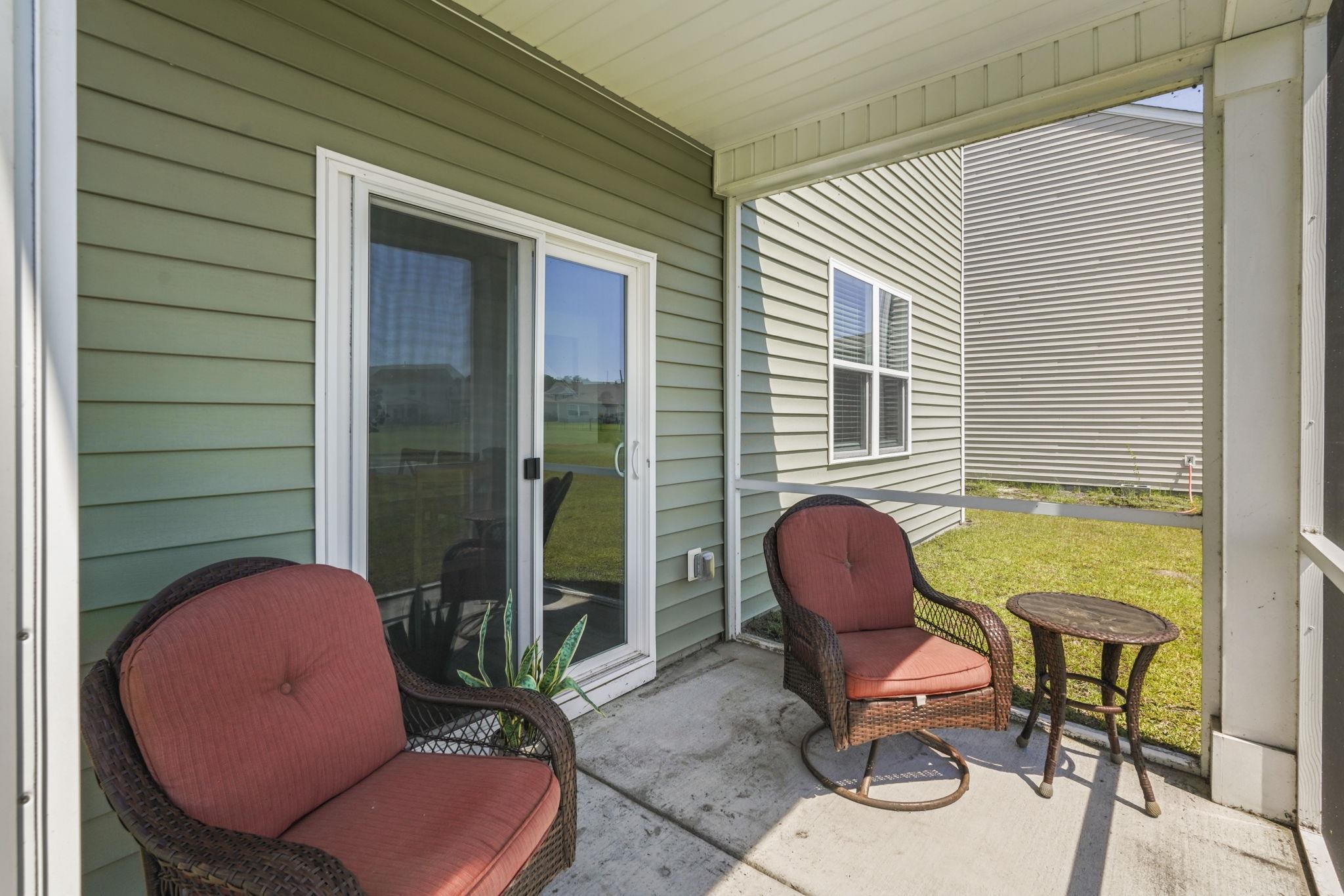 219 Londonshire Dr. Property Photo 33