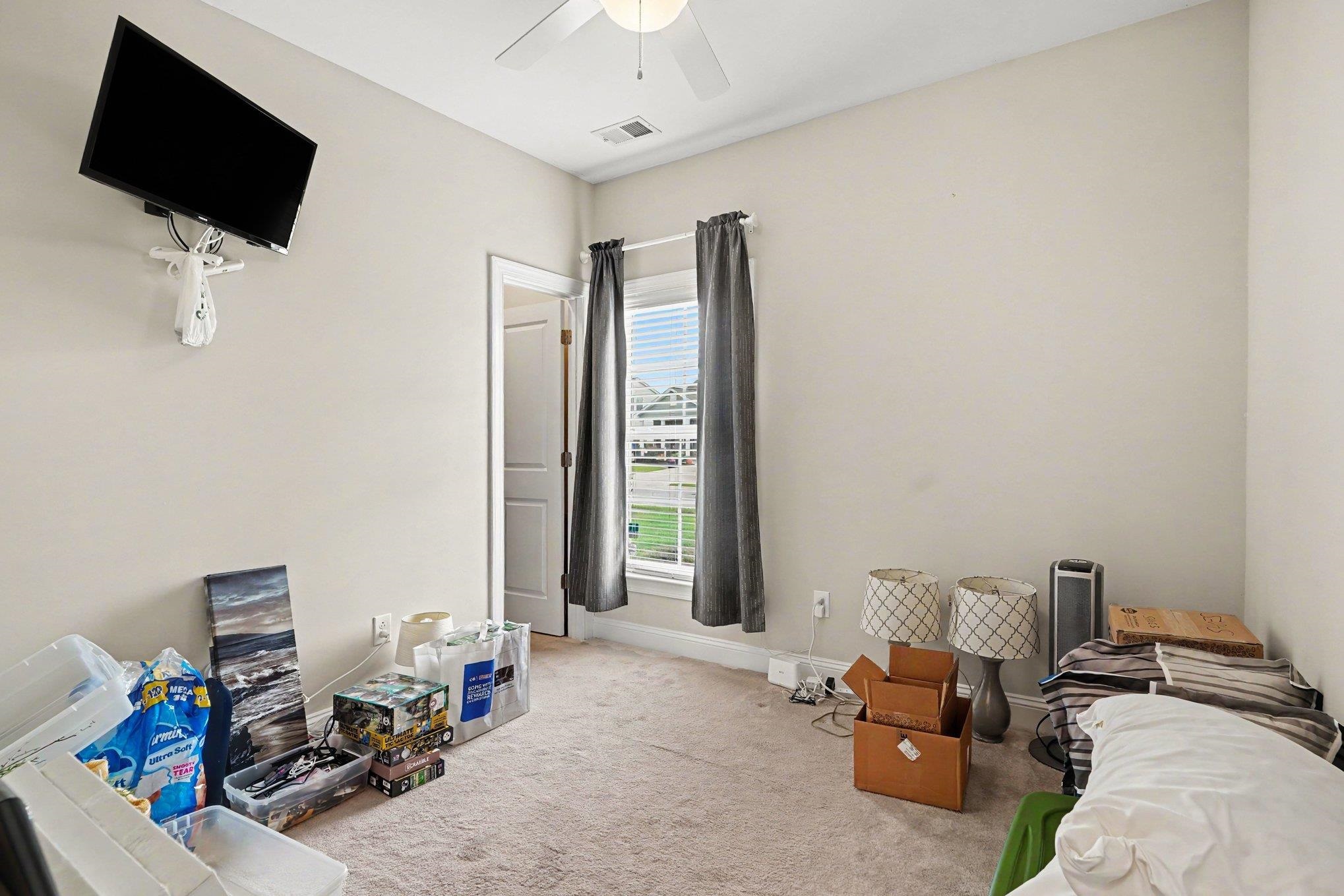 768 Devon Estate Ave. Property Photo 11