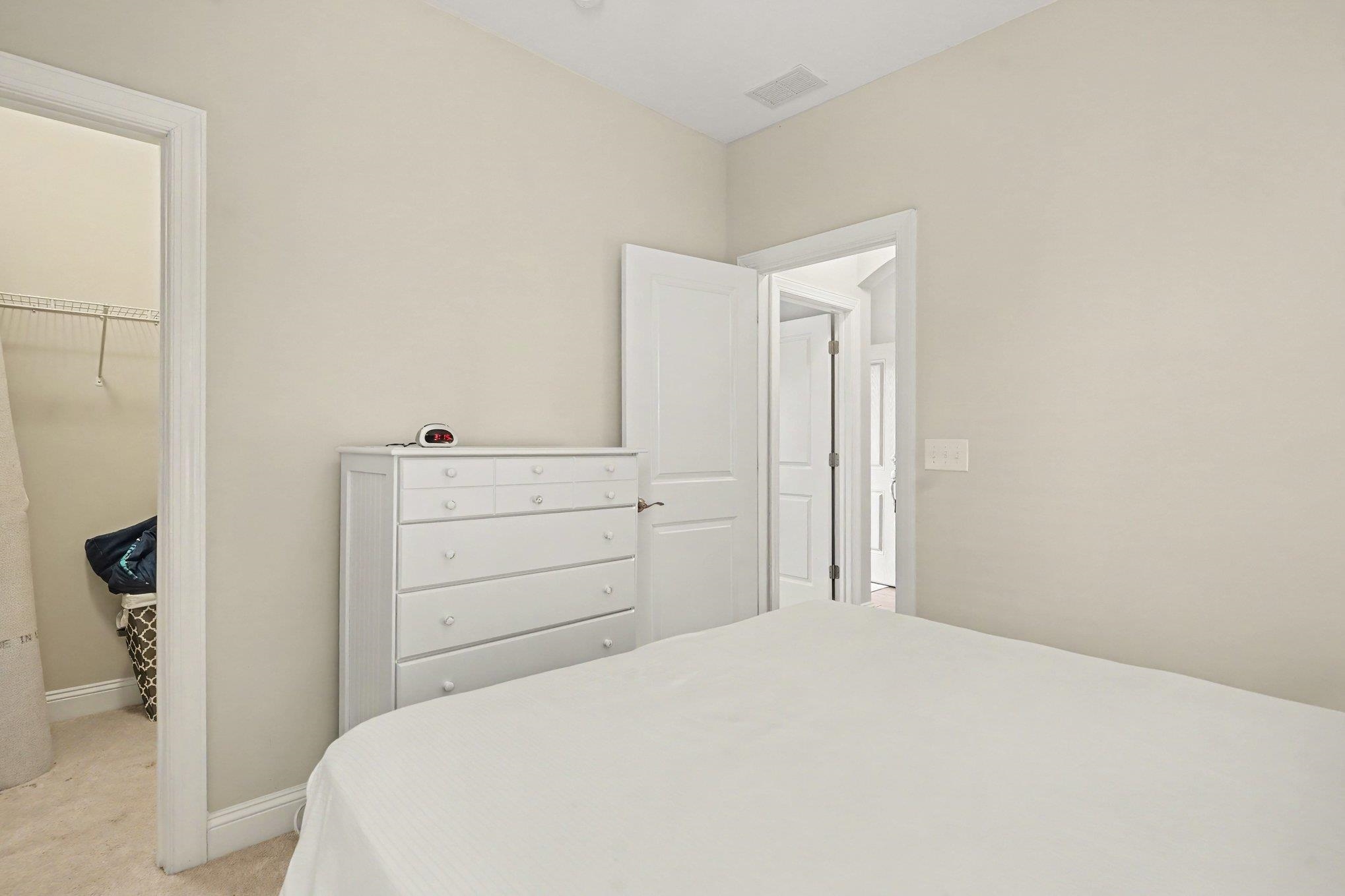 768 Devon Estate Ave. Property Photo 14