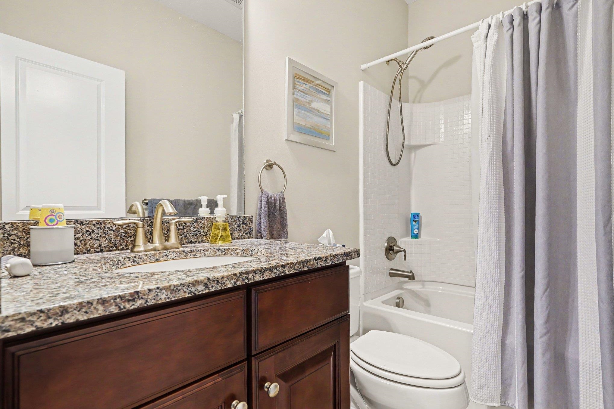 768 Devon Estate Ave. Property Photo 15