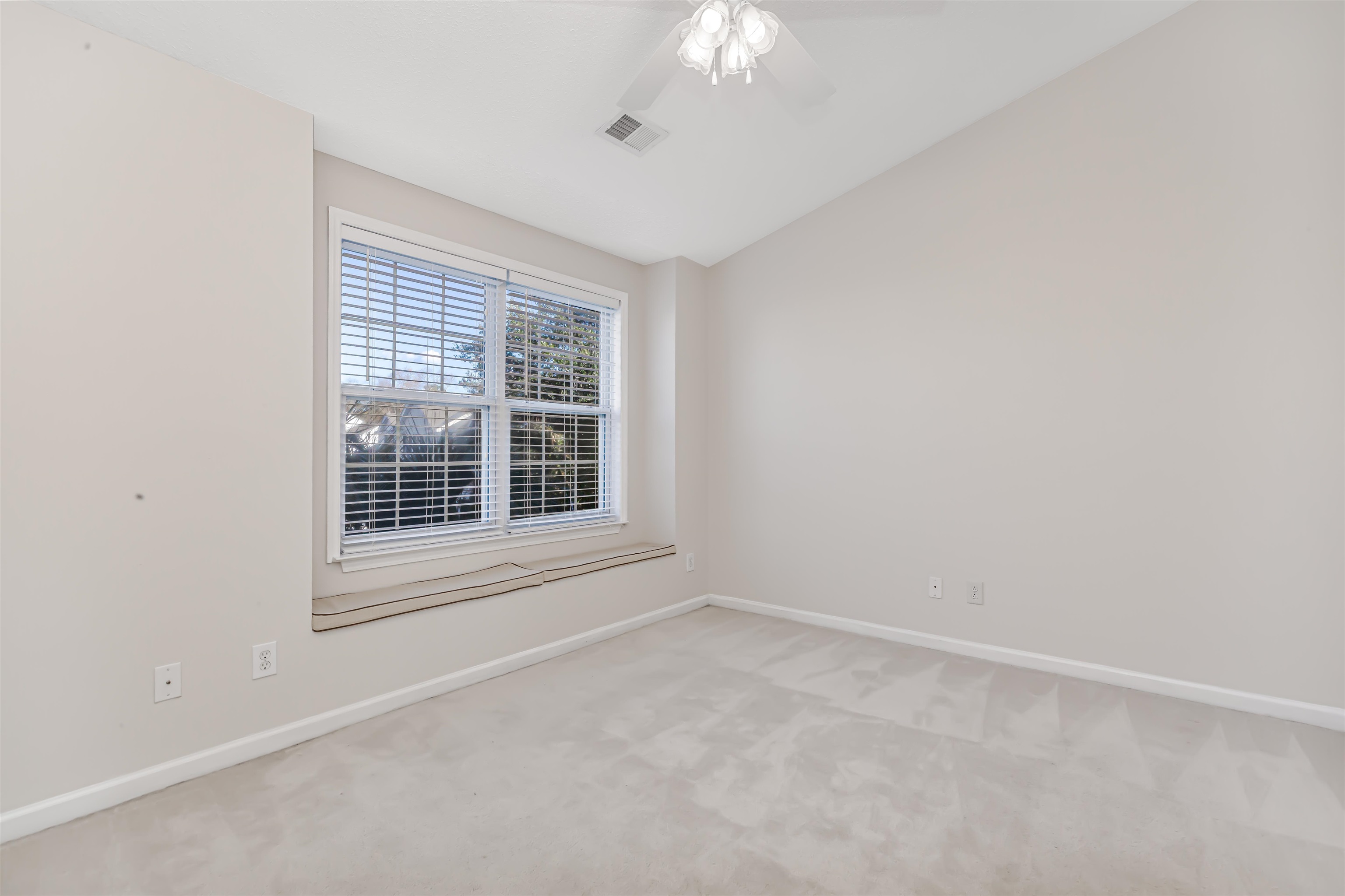 3555 Crepe Myrtle Ct. Property Photo 19