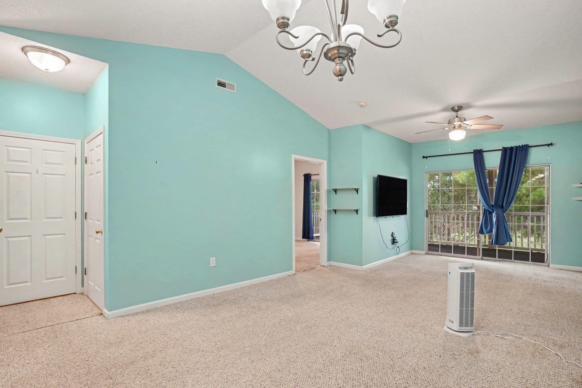 246 Sun Colony Blvd. Property Photo 6