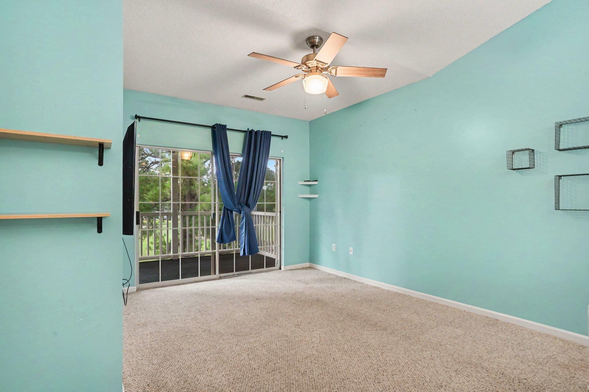 246 Sun Colony Blvd. Property Photo 8