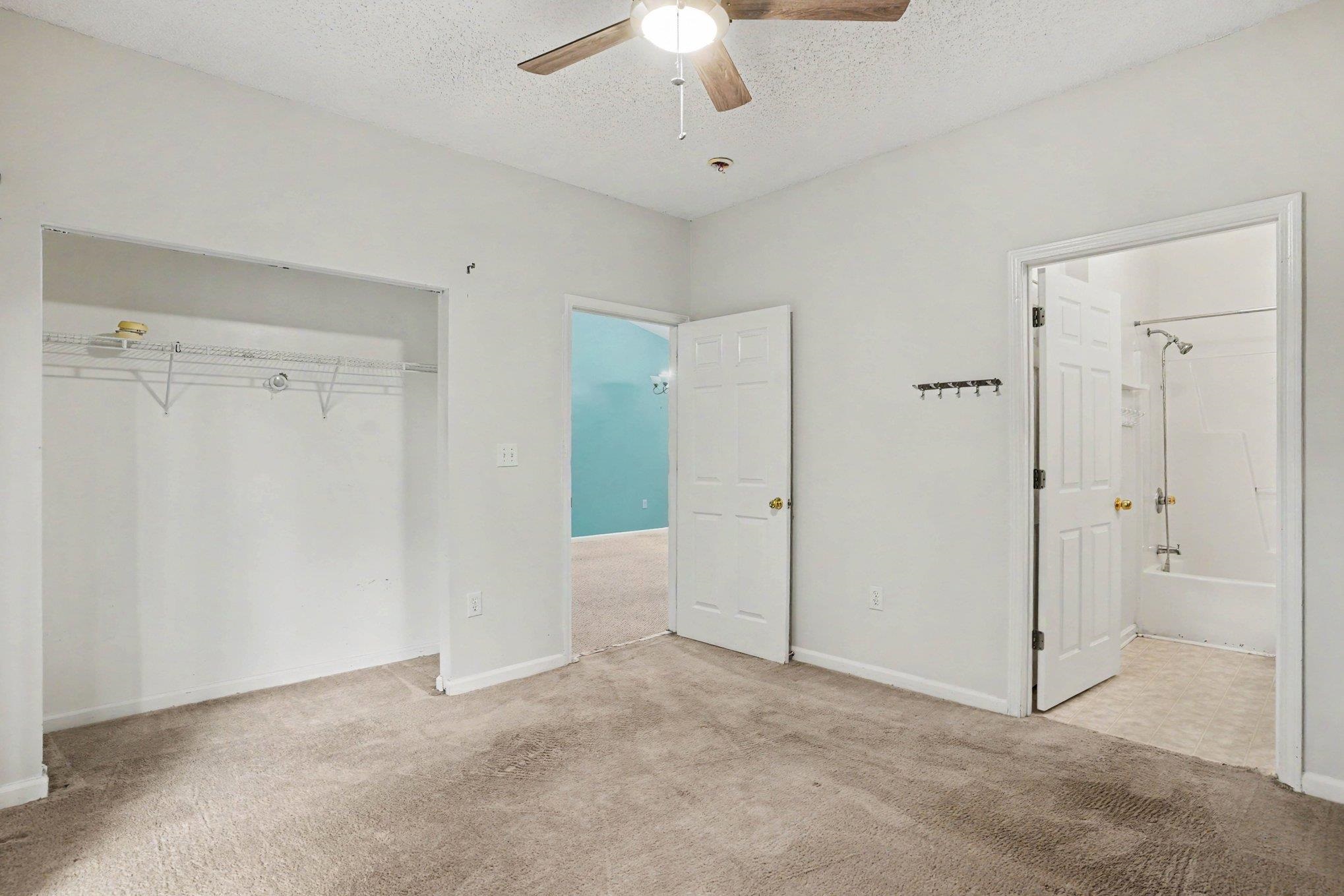 246 Sun Colony Blvd. Property Photo 16