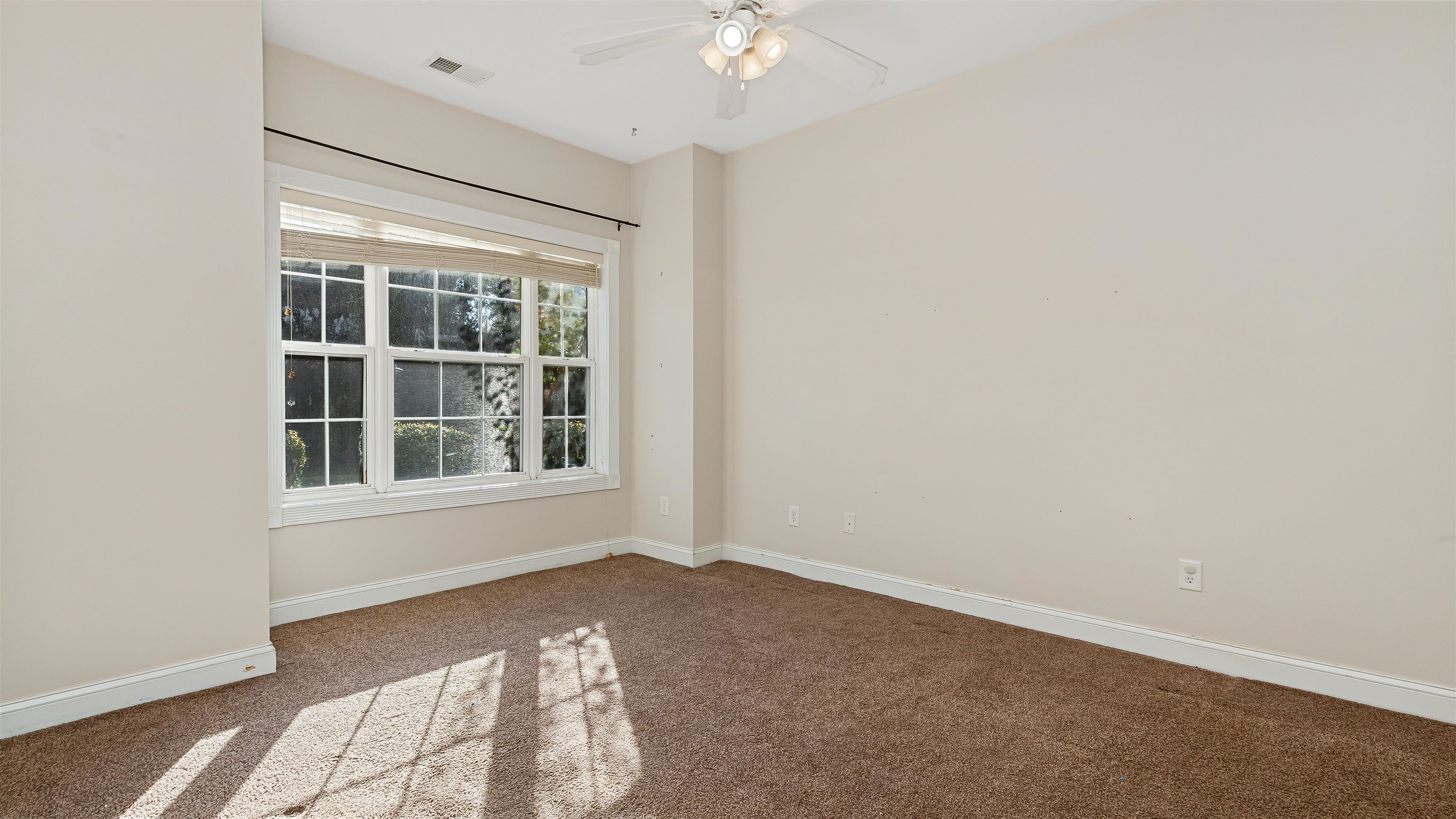 4880 Dahlia Ct. Property Photo 21
