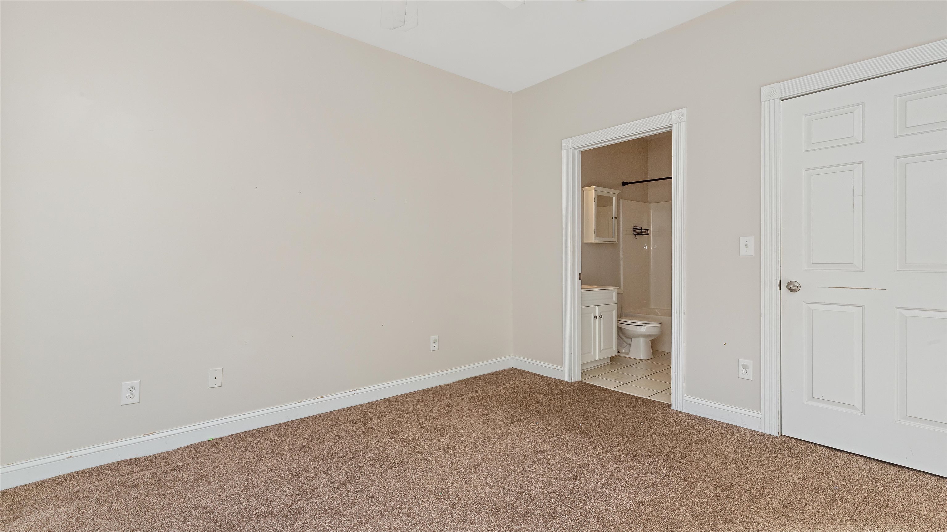 4880 Dahlia Ct. Property Photo 22